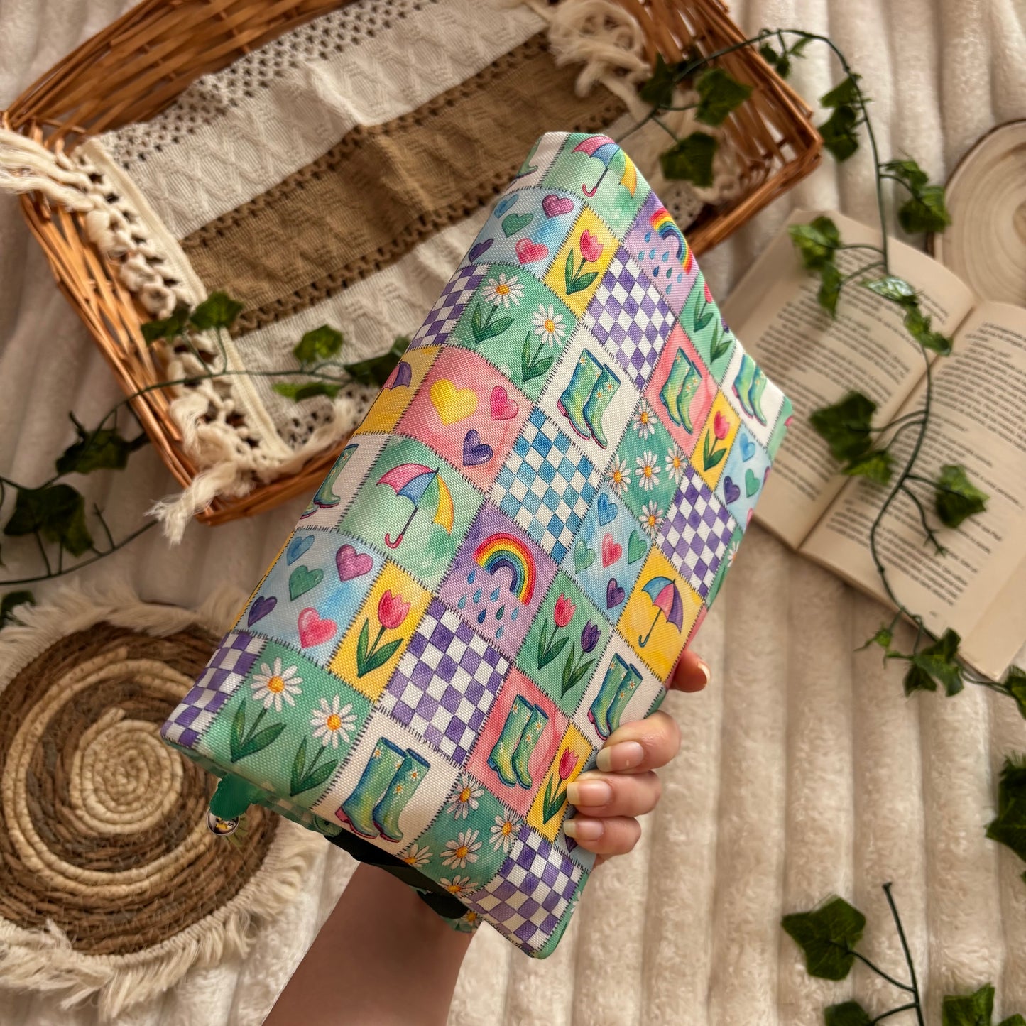 Funda ajustable corazones de Abril impermeable