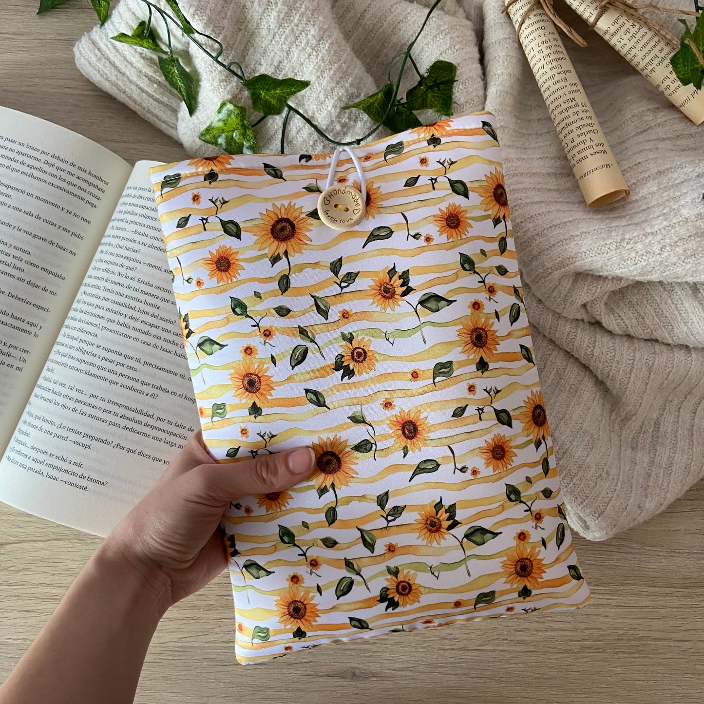 Funda literaria tus girasoles