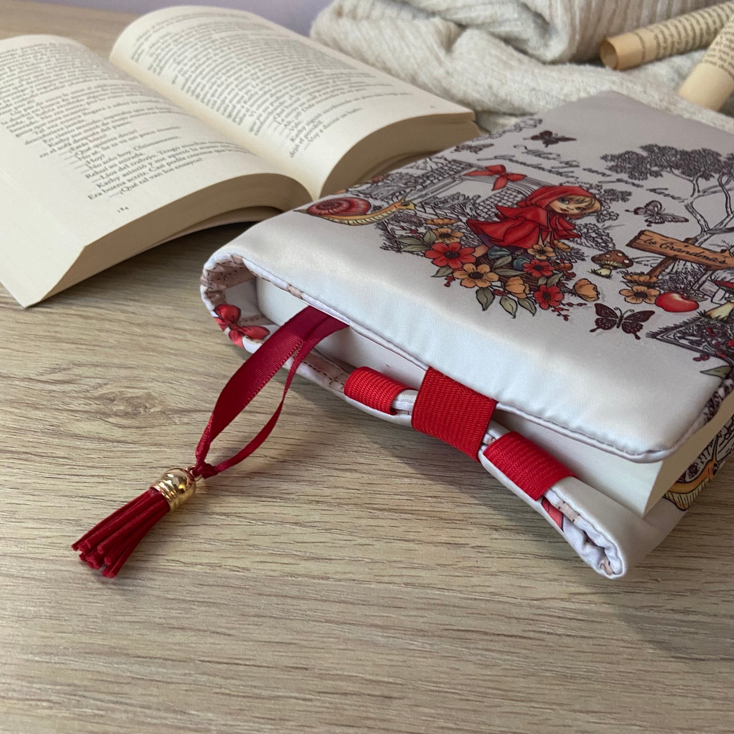 Funda ajustable Caperucita roja