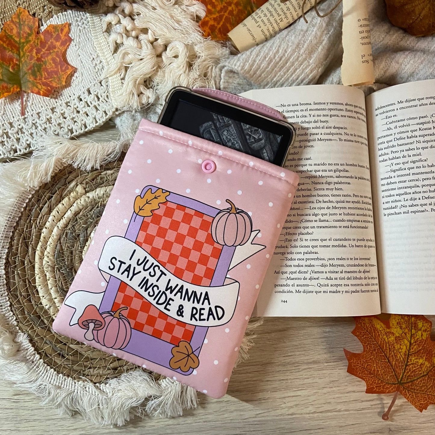 Funda kindle/kobo libra colour I just wanna stay inside and read