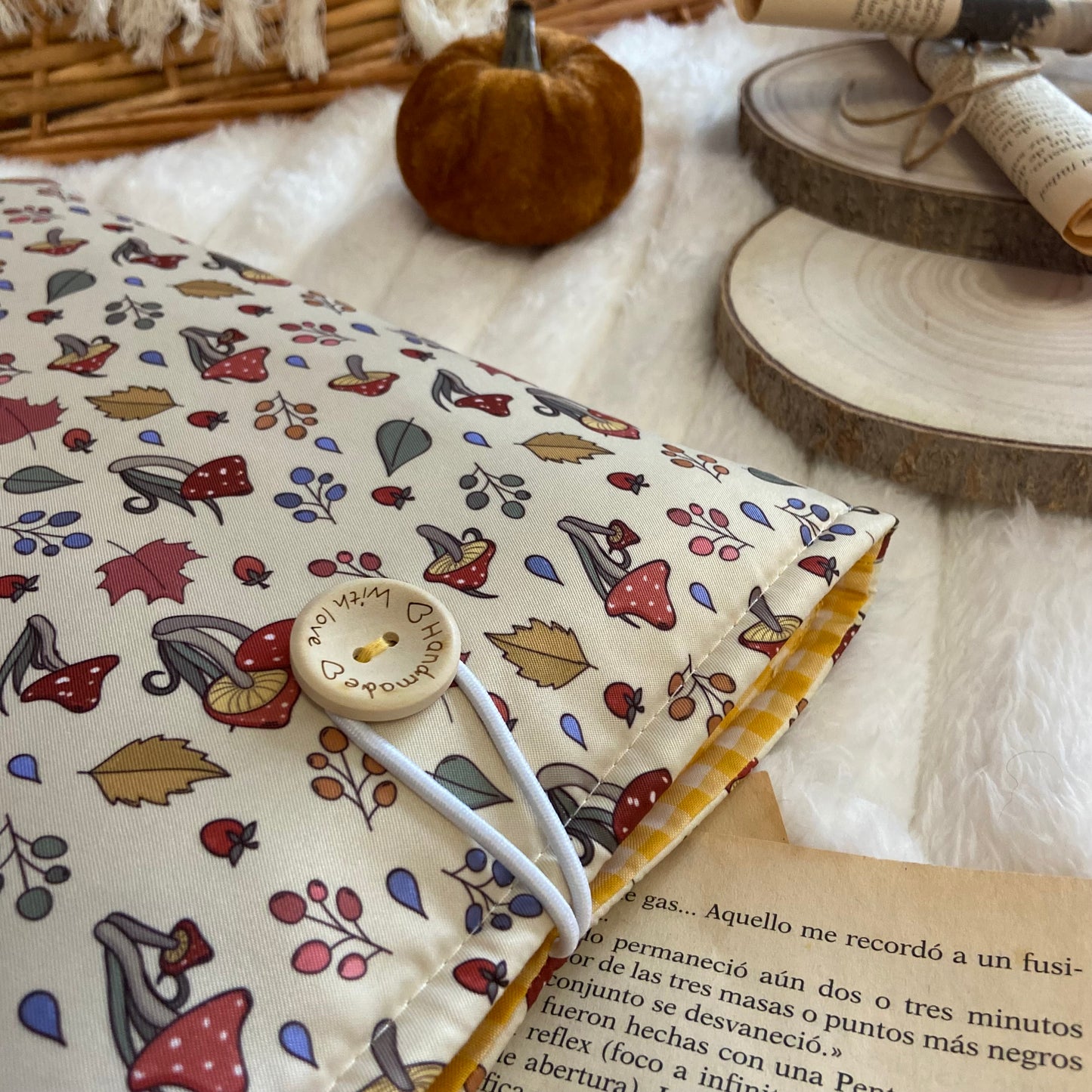 Funda literaria lectura en otoño