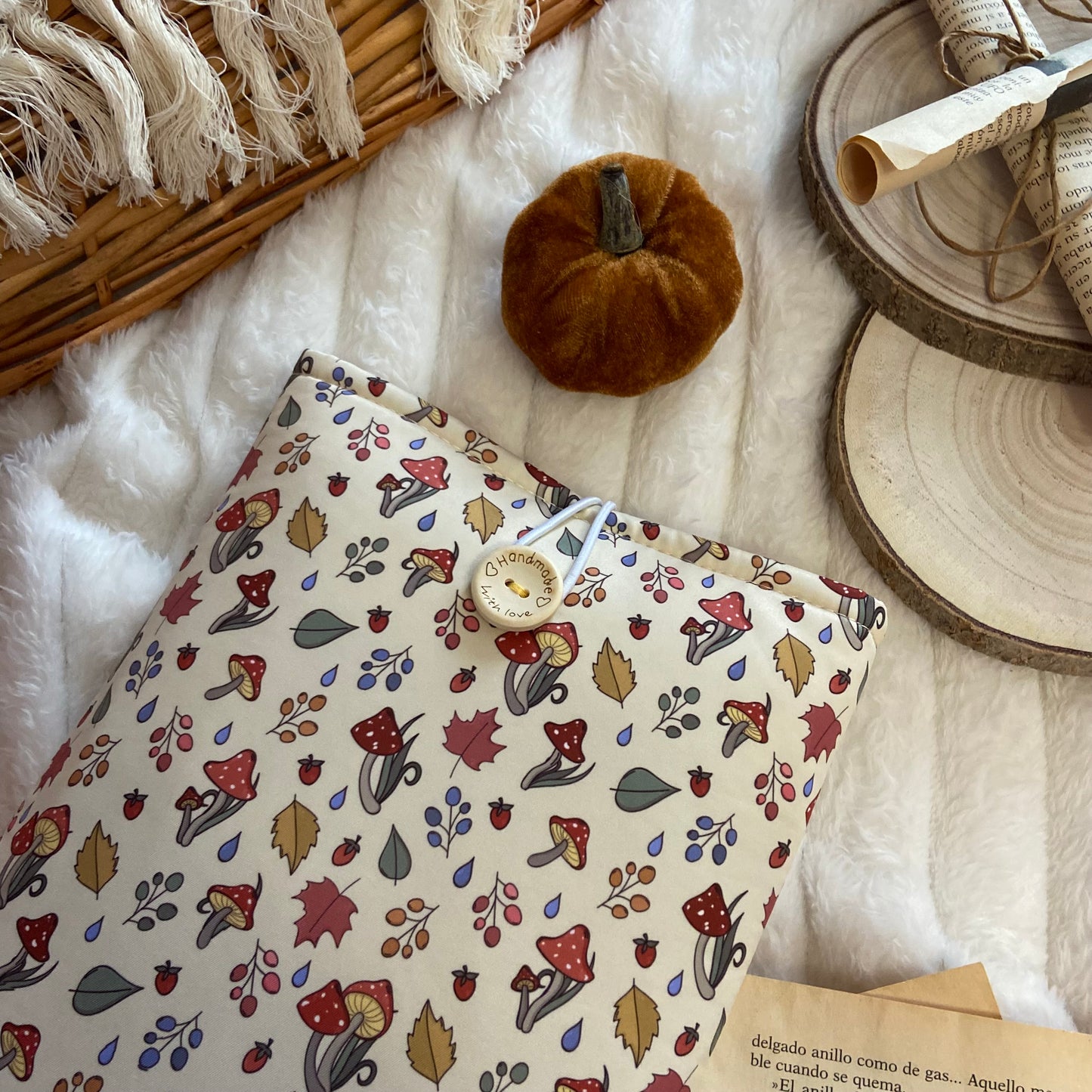 Funda literaria lectura en otoño
