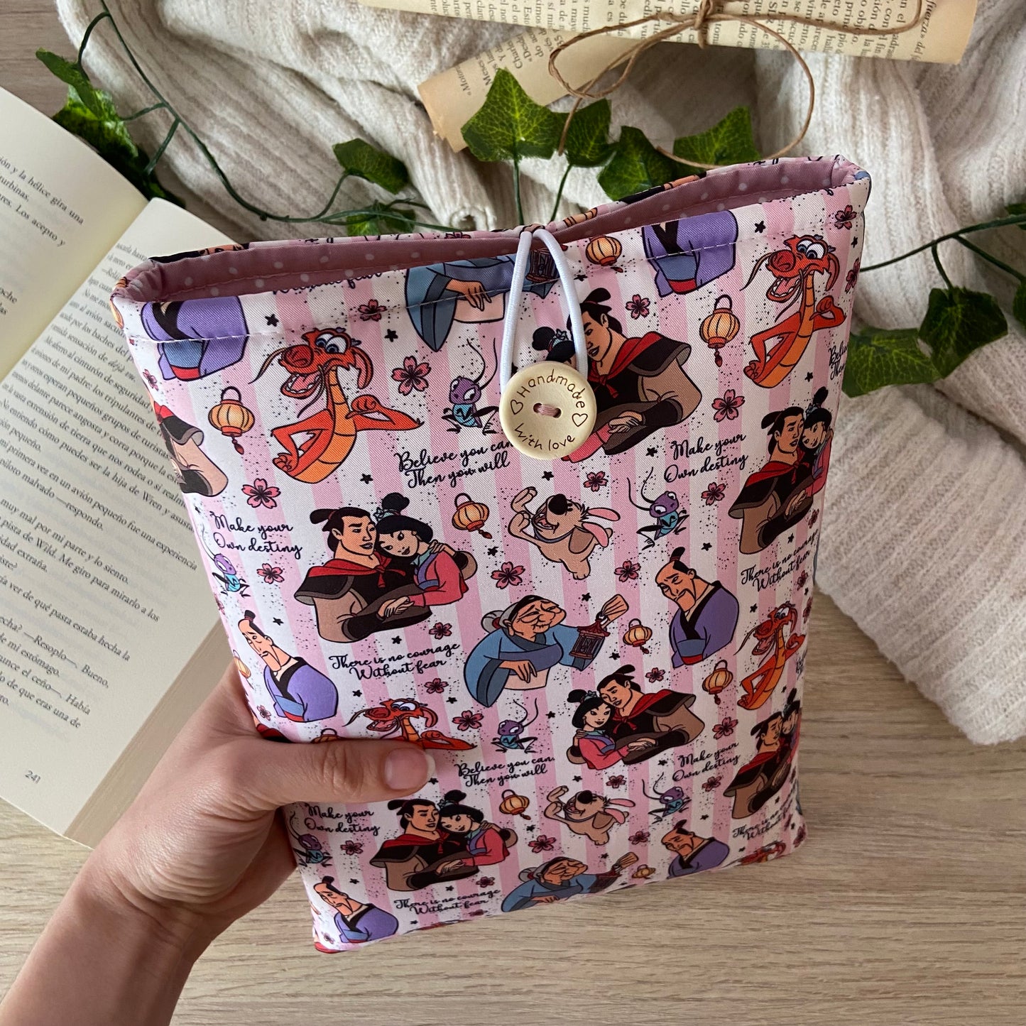 Funda literaria Mulán