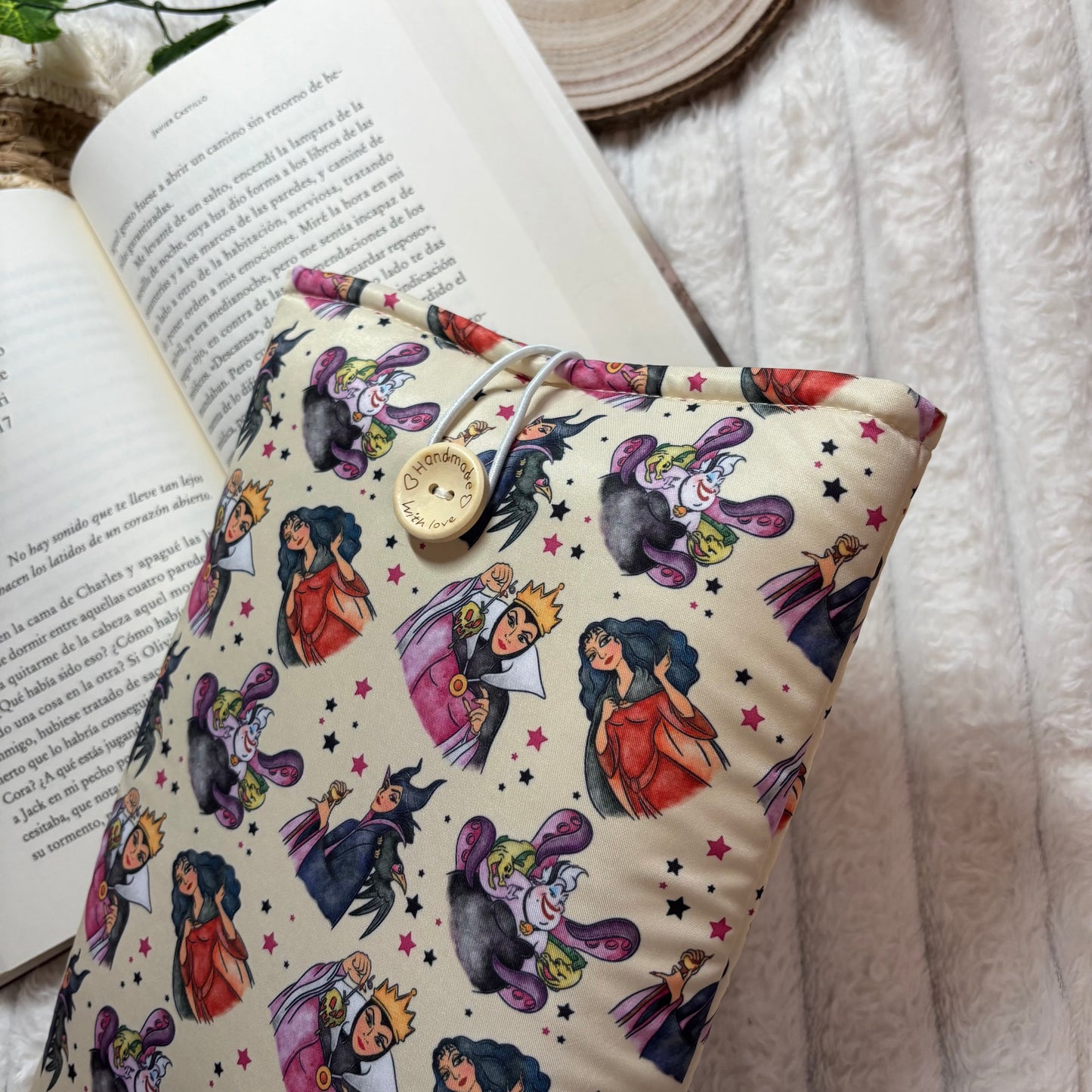 Funda literaria Villanas Disney