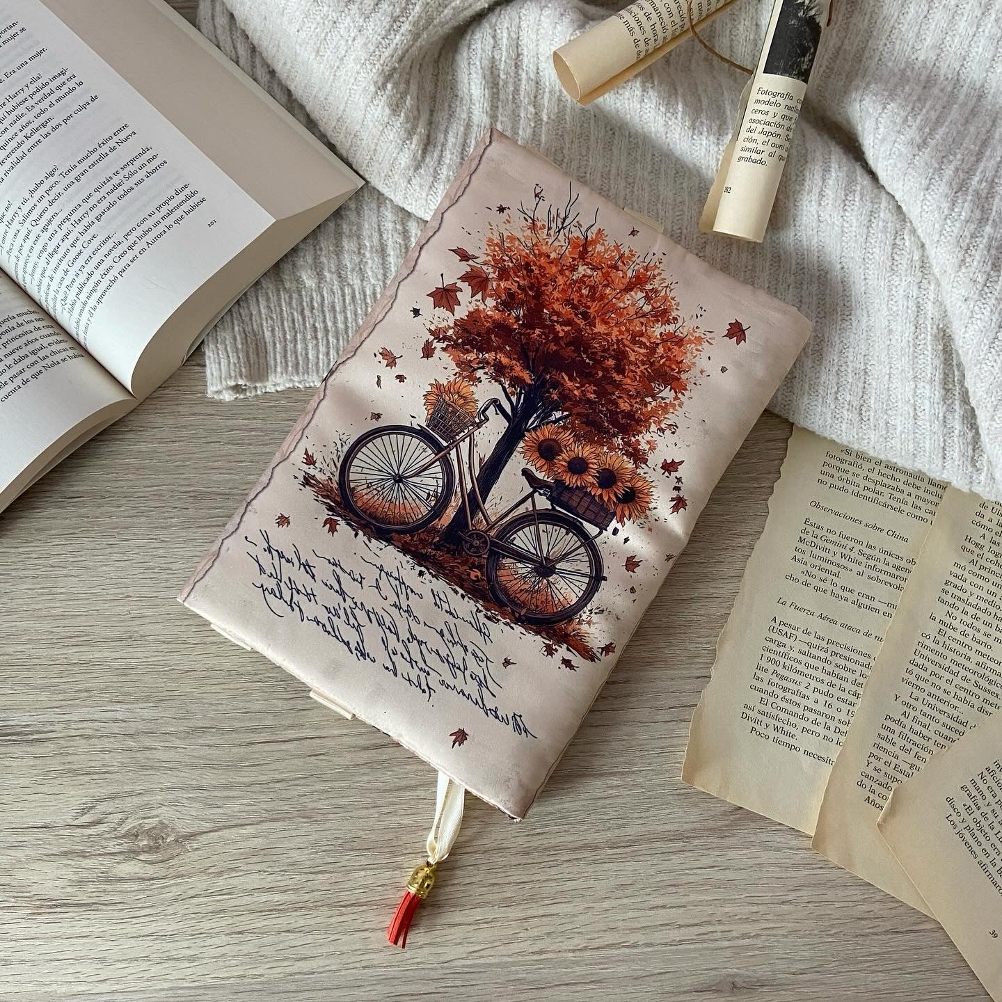 Funda ajustable casa otoñal