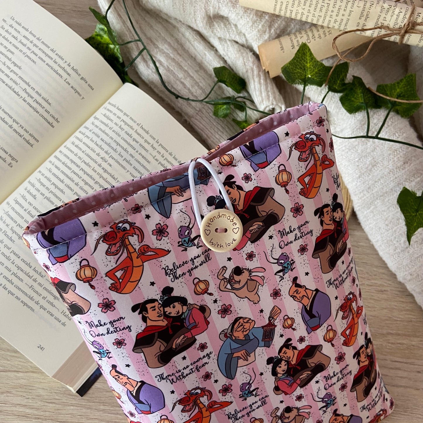 Funda literaria Mulán