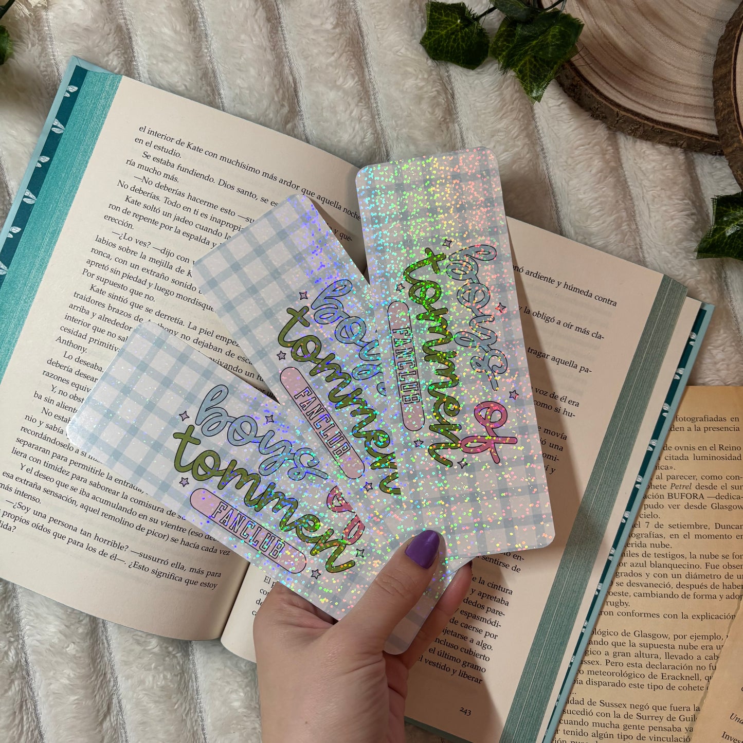 Marcapáginas Boys of Tommen bookclub holográfico