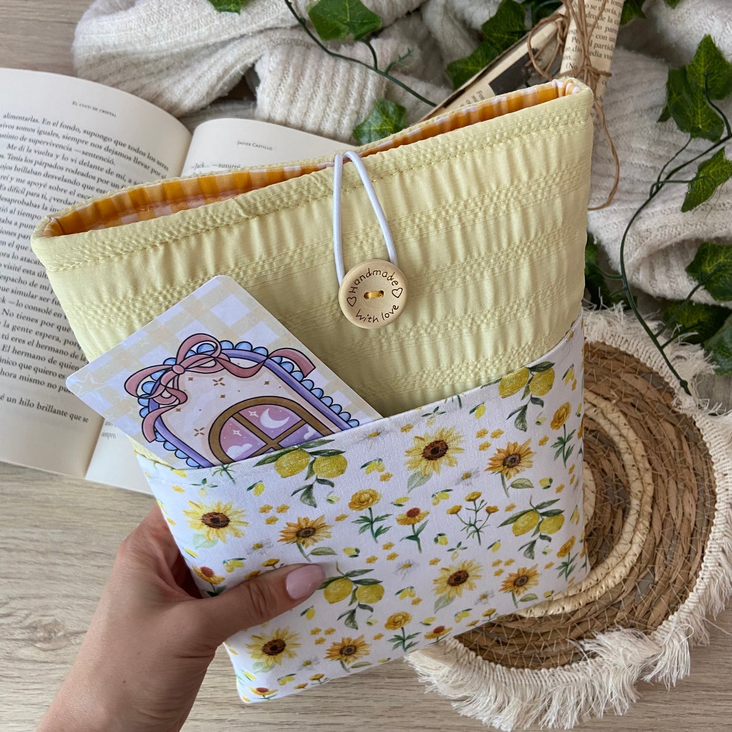 Funda literaria girasoles y limones con bolsillo