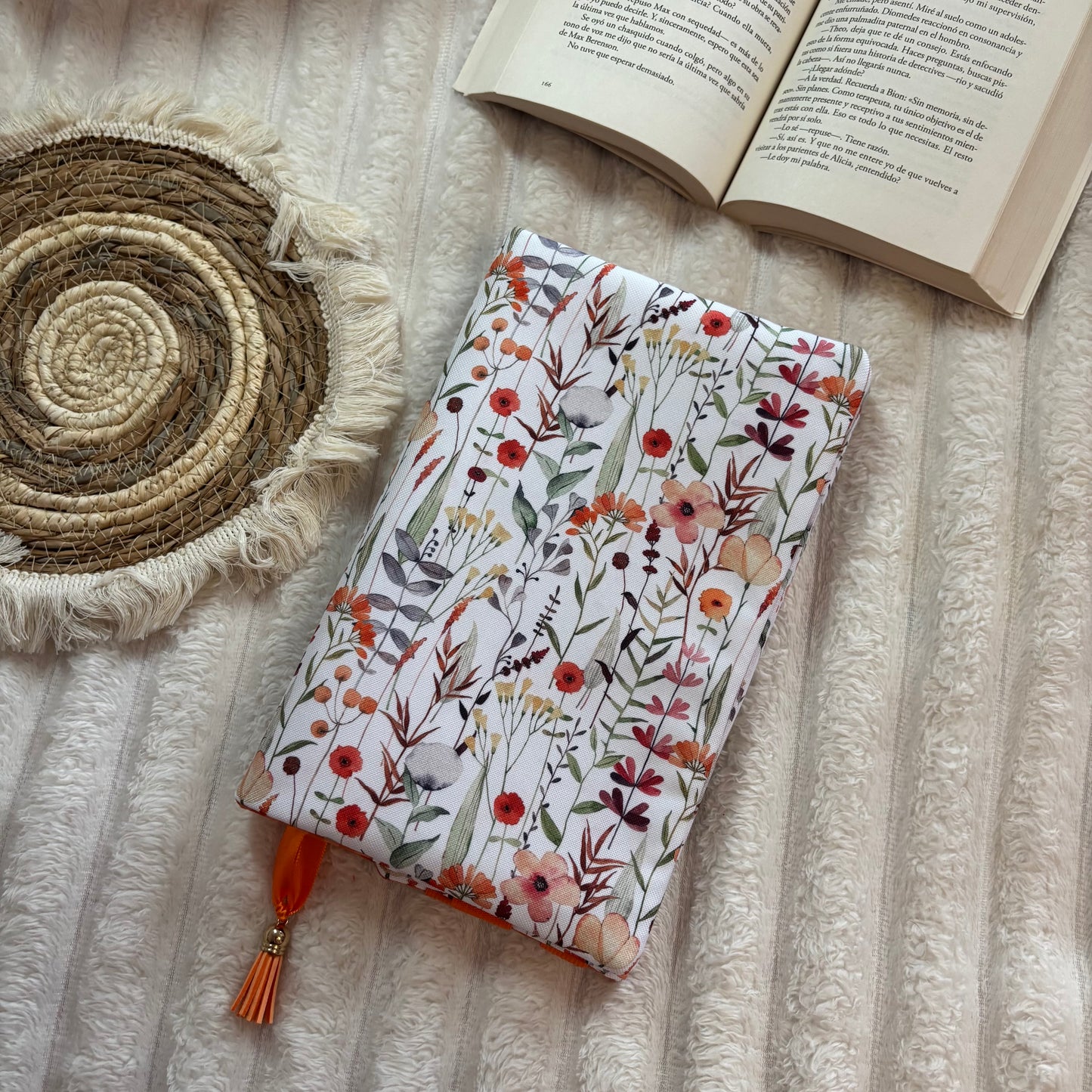 Funda ajustable ramas de flores impermeable