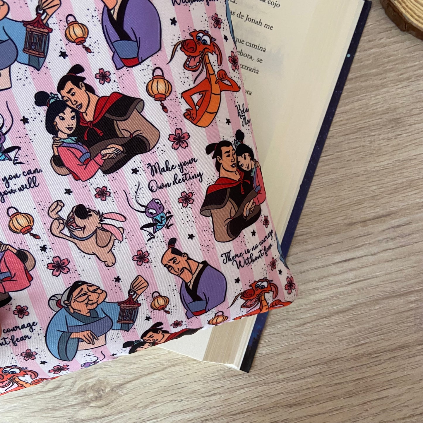 Funda literaria Mulán