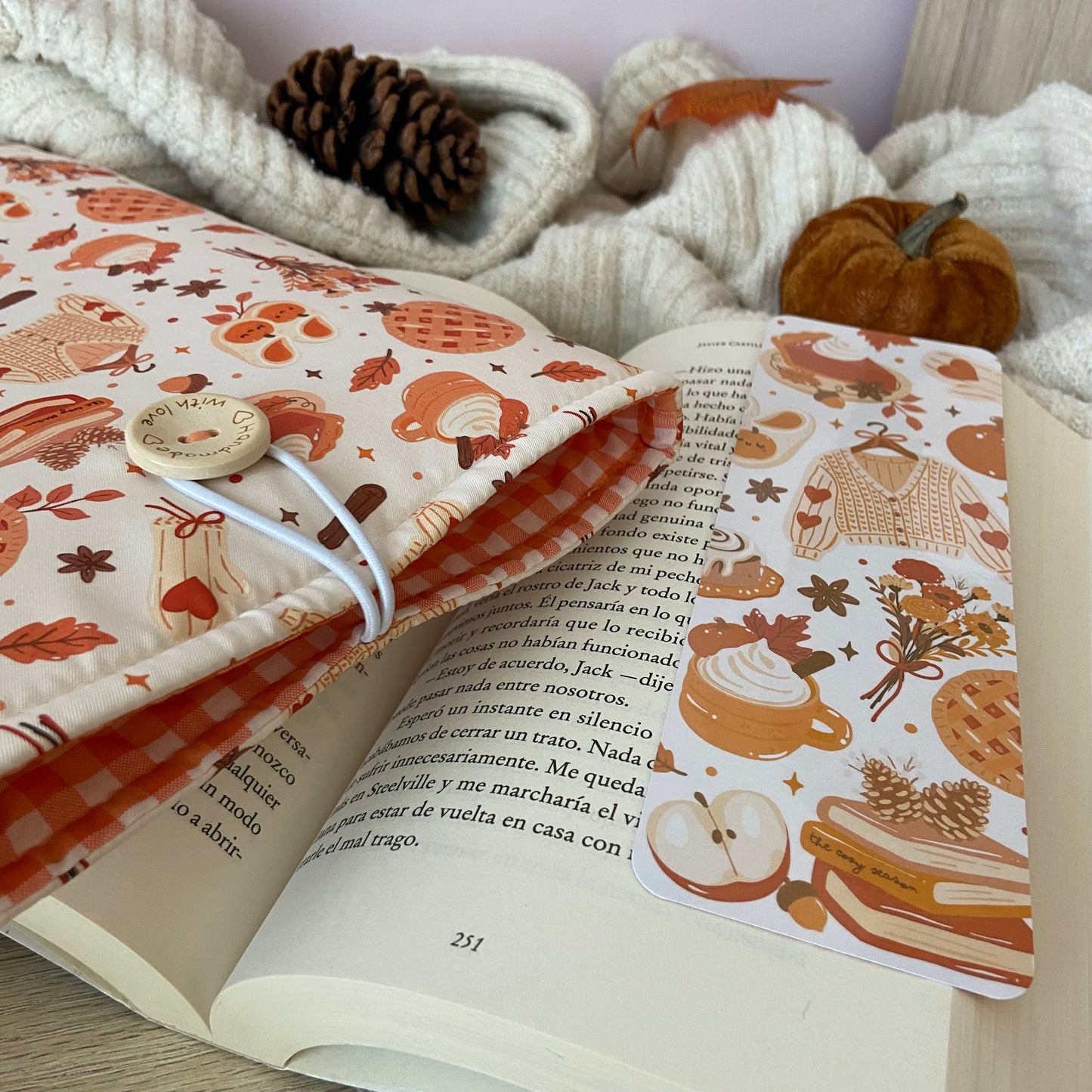 Funda literaria here comes the Autumn