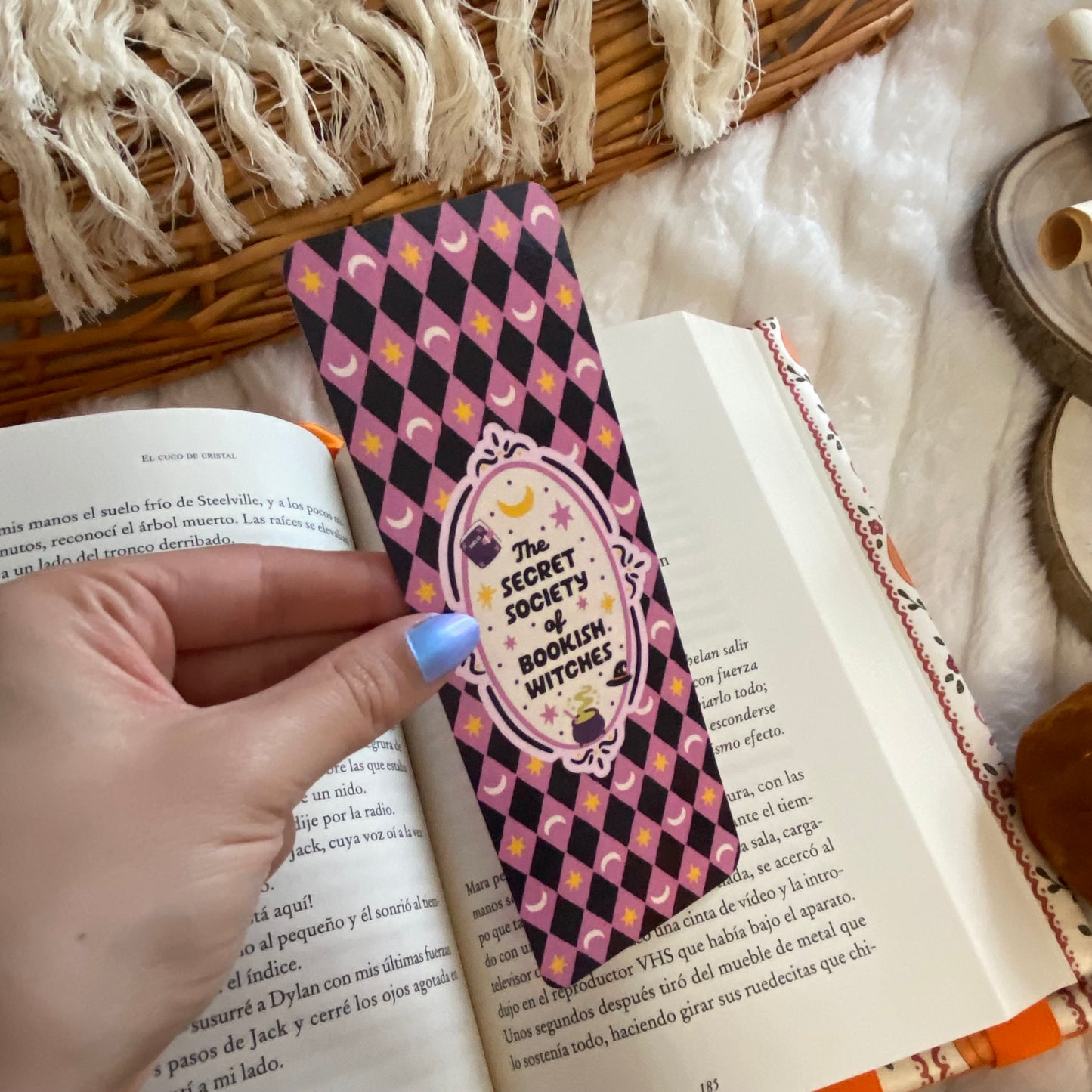 Marcapáginas The secret society of bookish witches