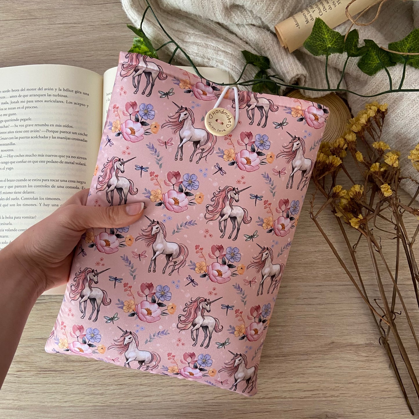 Funda literaria unicornios