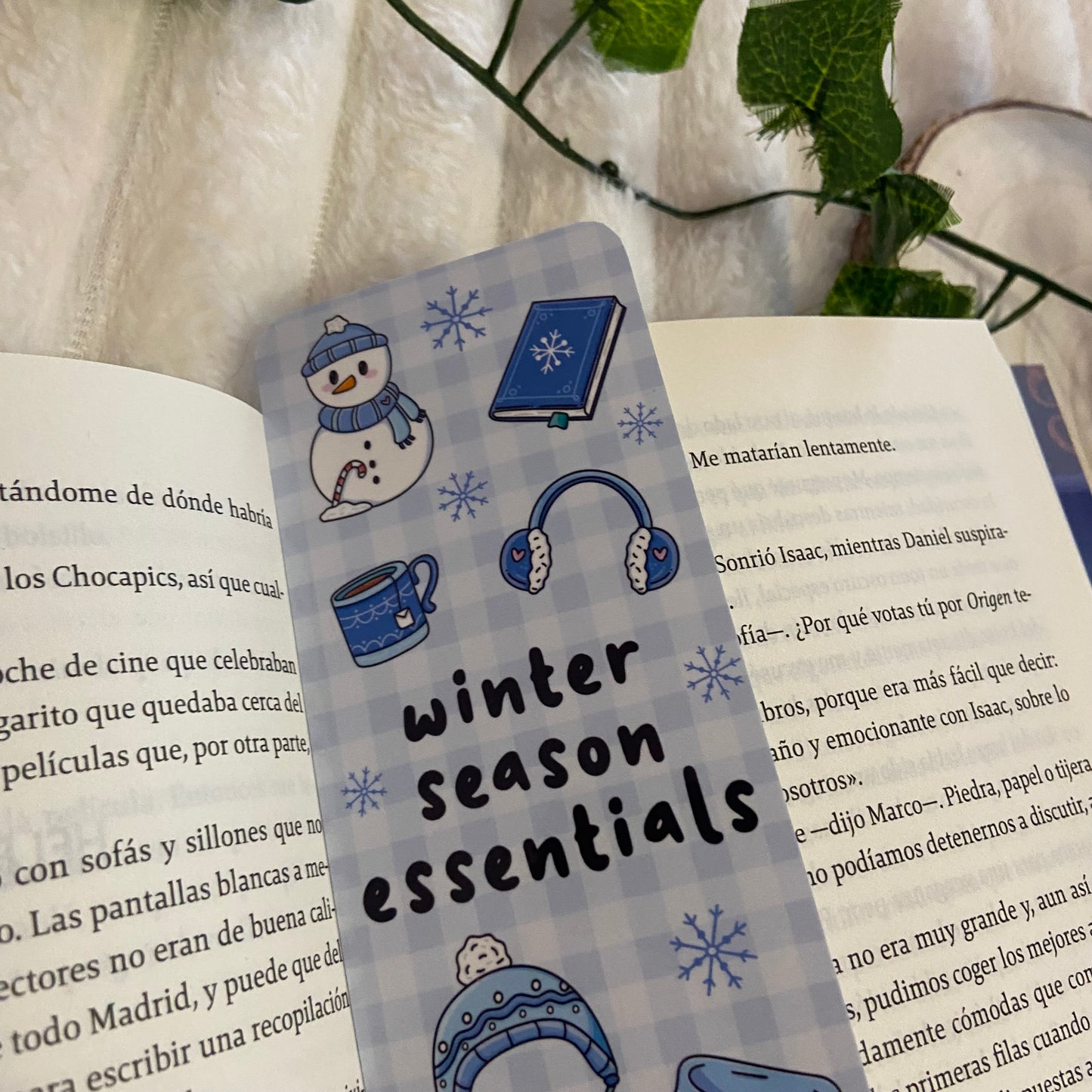 Marcapáginas Winter season essentials