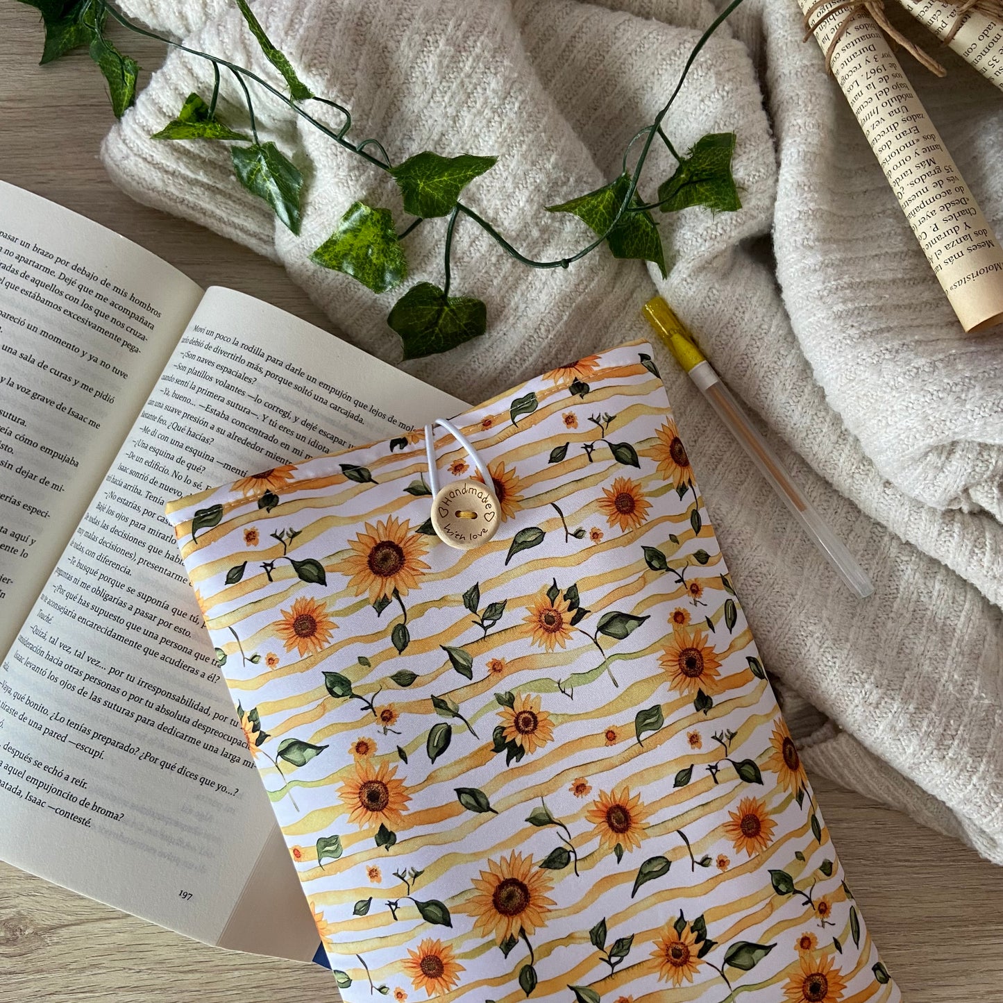 Funda literaria tus girasoles