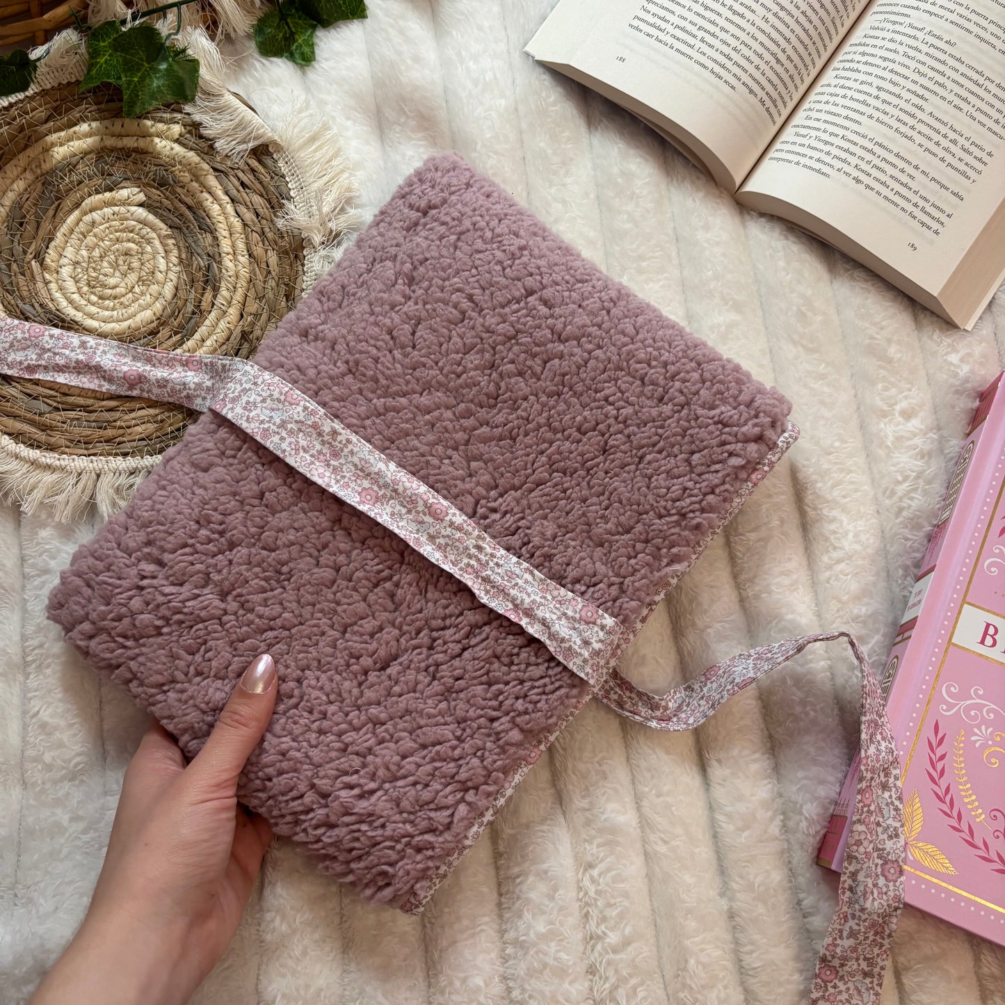 Funda literaria borreguito Wanda