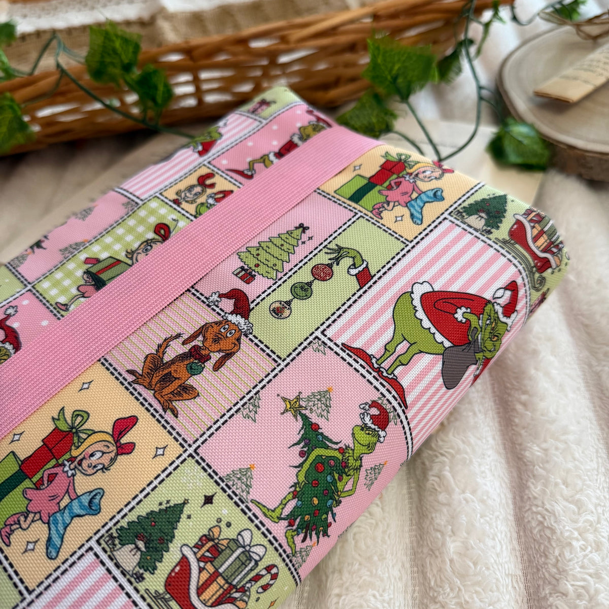 Funda ajustable Grinch impermeable