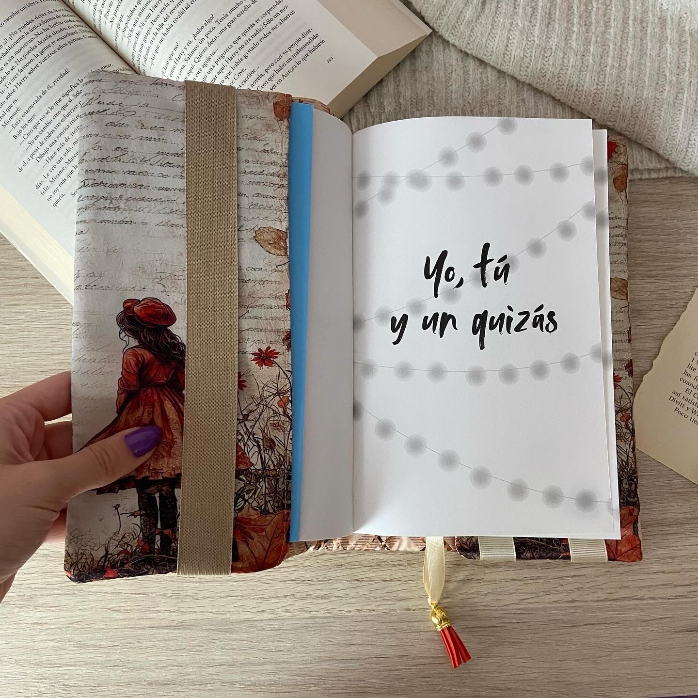 Funda ajustable casa otoñal