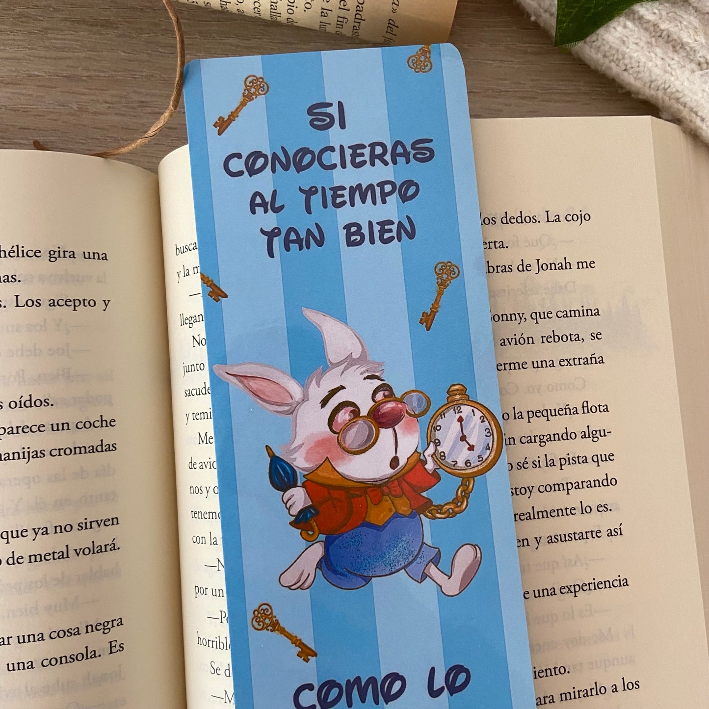 Marcapáginas conejo Alicia