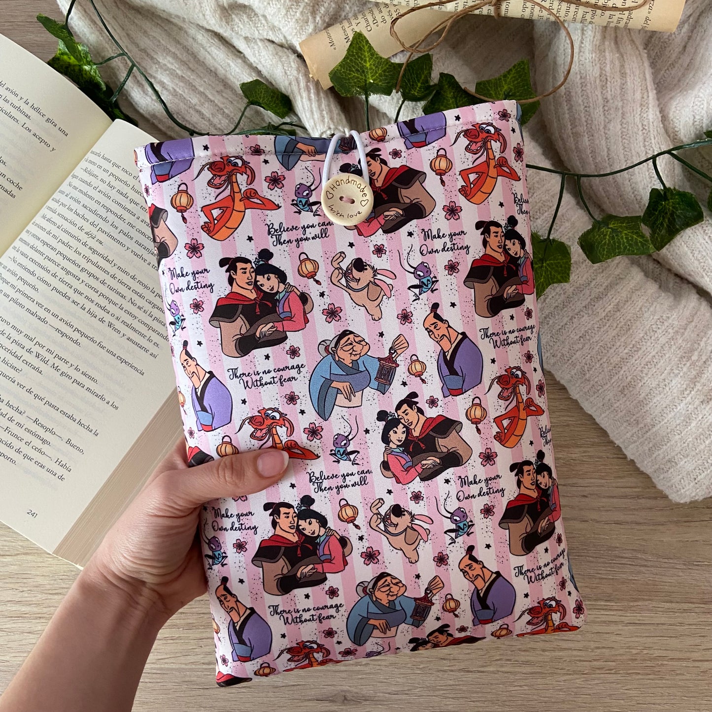 Funda literaria Mulán