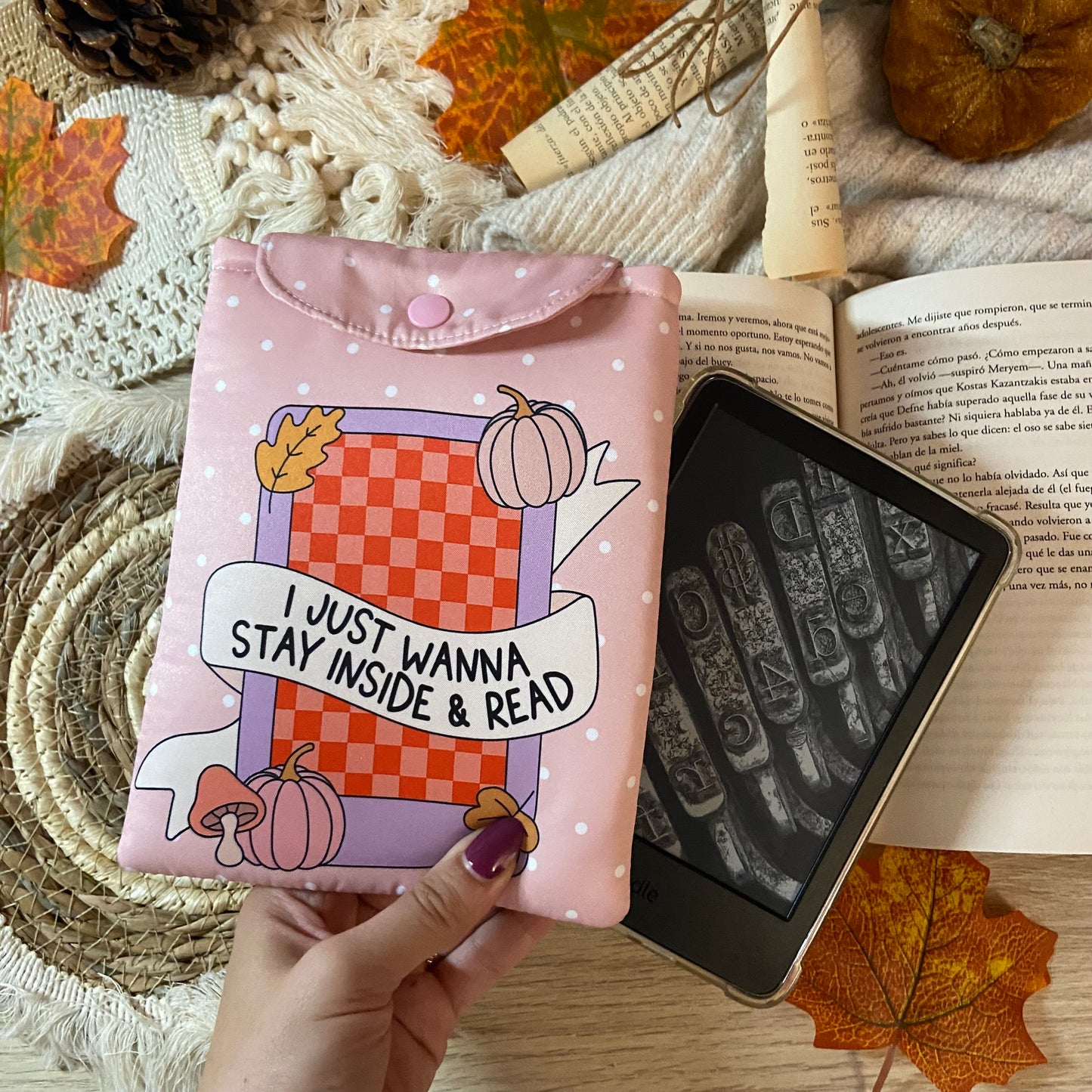 Funda kindle/kobo libra colour I just wanna stay inside and read