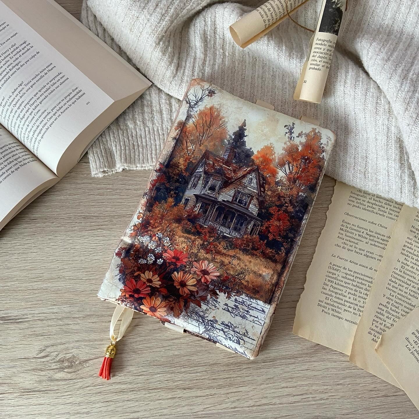 Funda ajustable casa otoñal