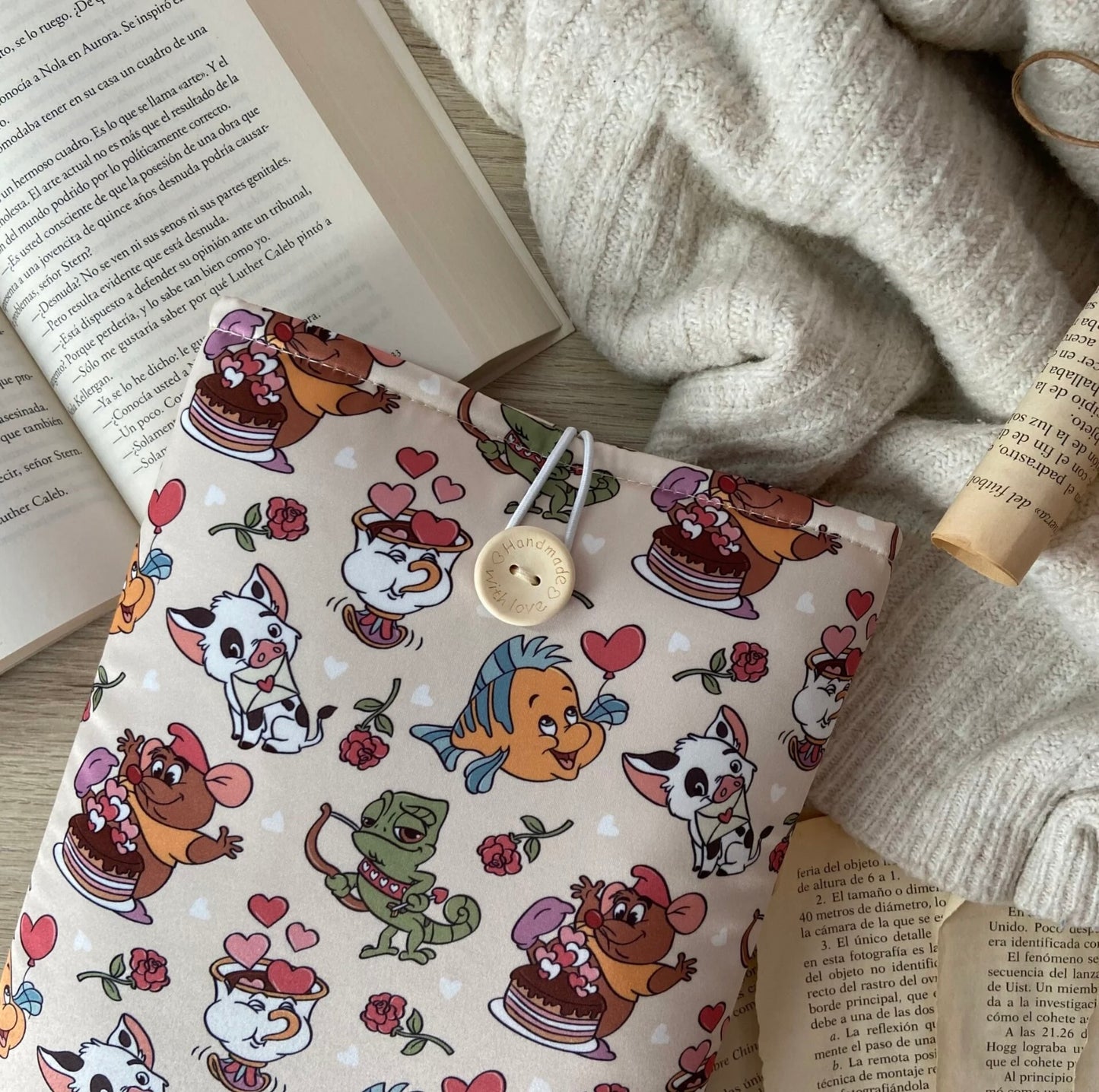 Funda literaria mascotas Disney