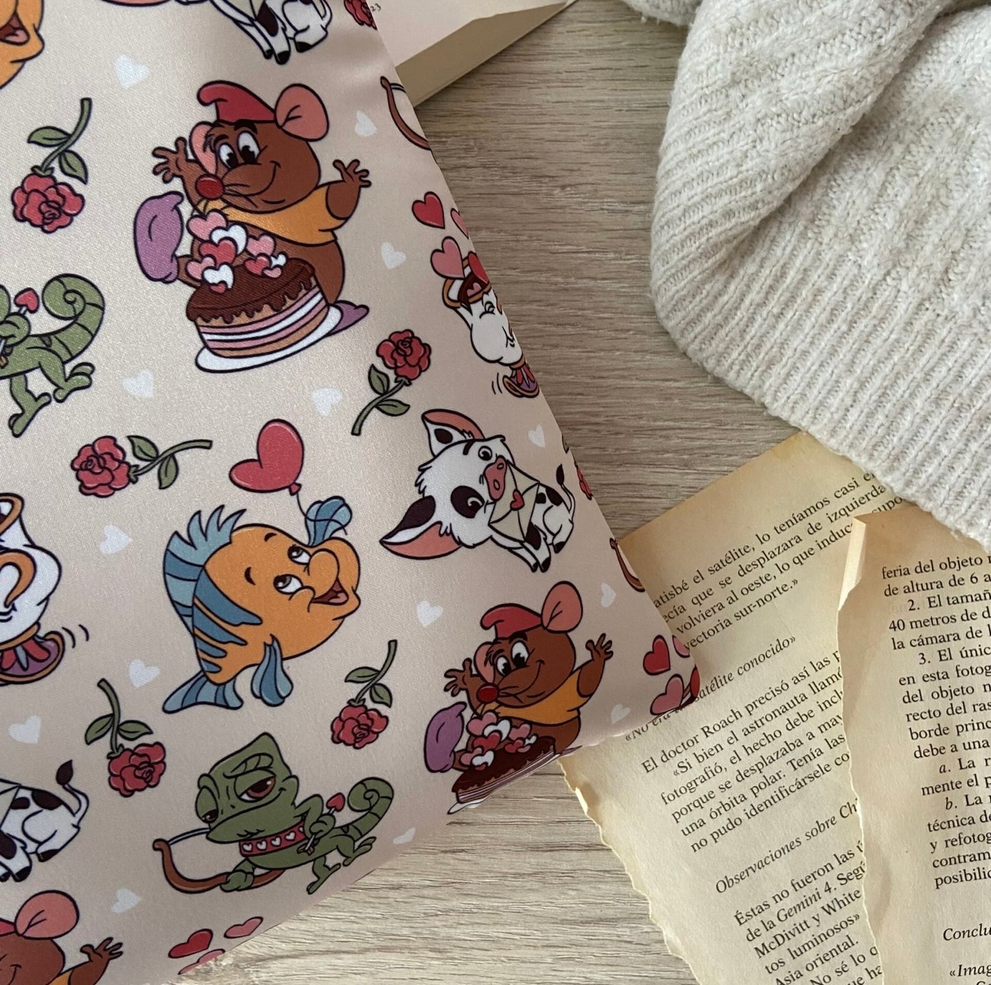 Funda literaria mascotas Disney