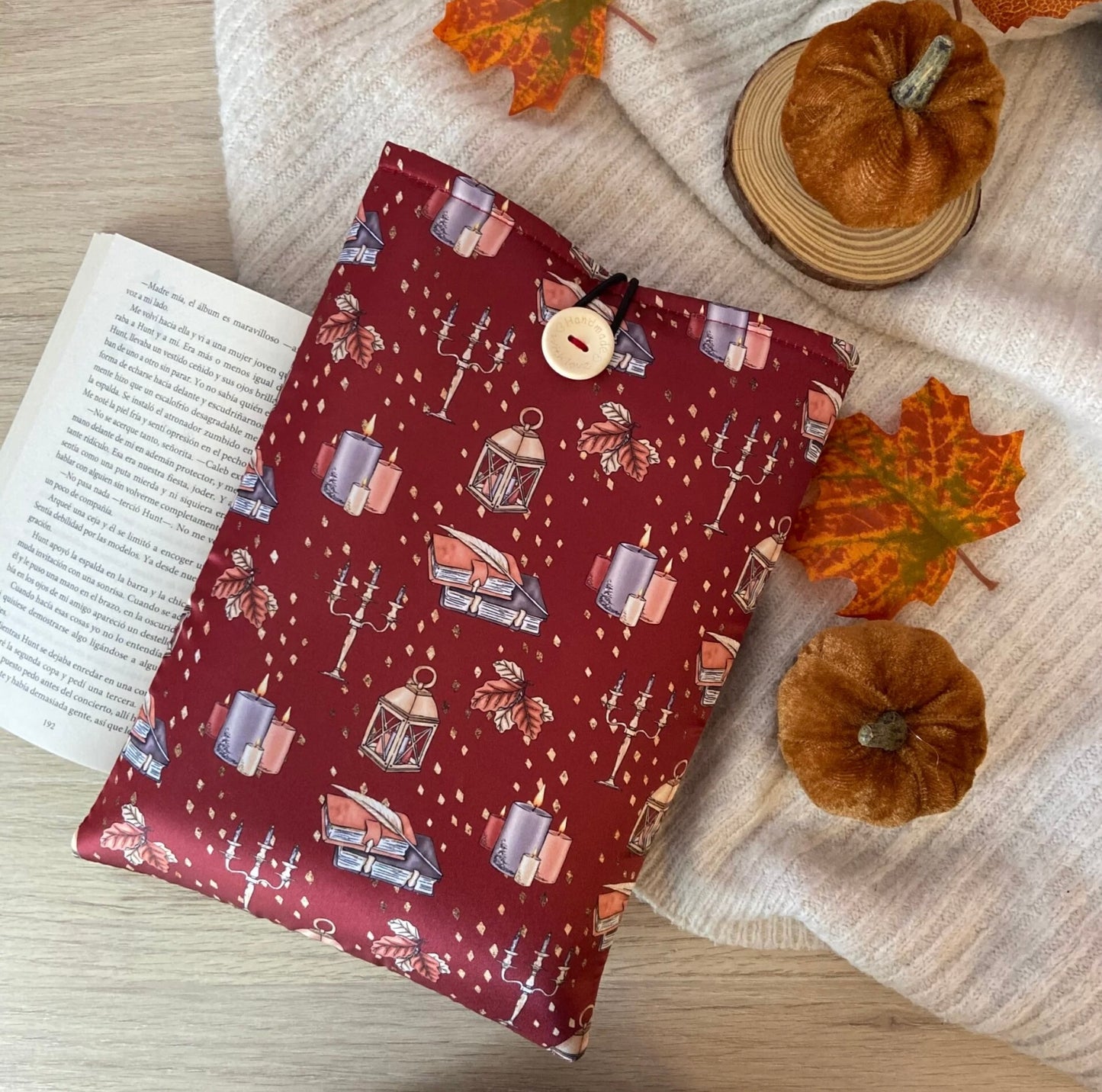 Funda literaria reading in fall