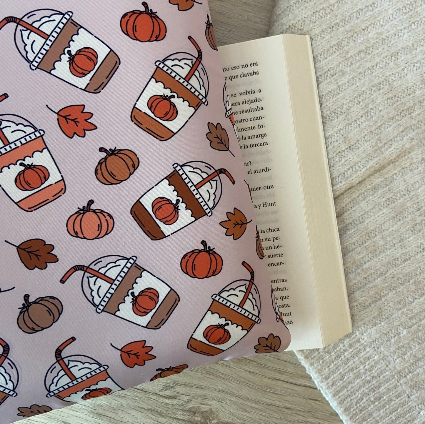 Funda literaria pumpkin spice latte