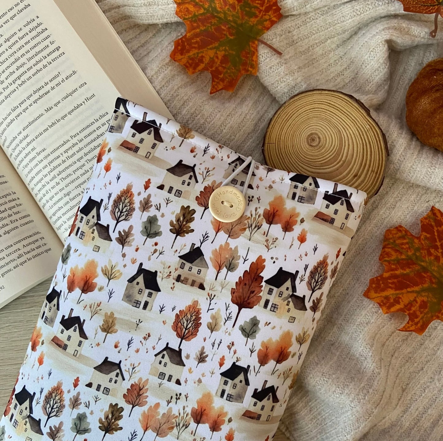 Funda literaria pueblo otoñal