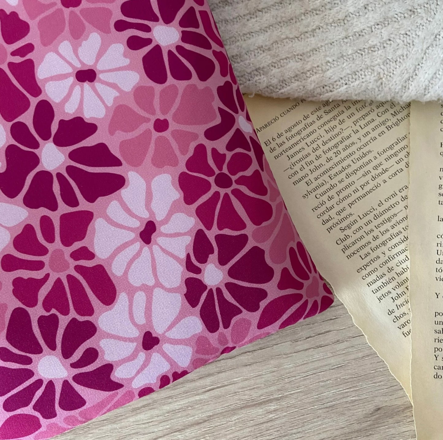 Funda literaria Galatea en tonos rosa