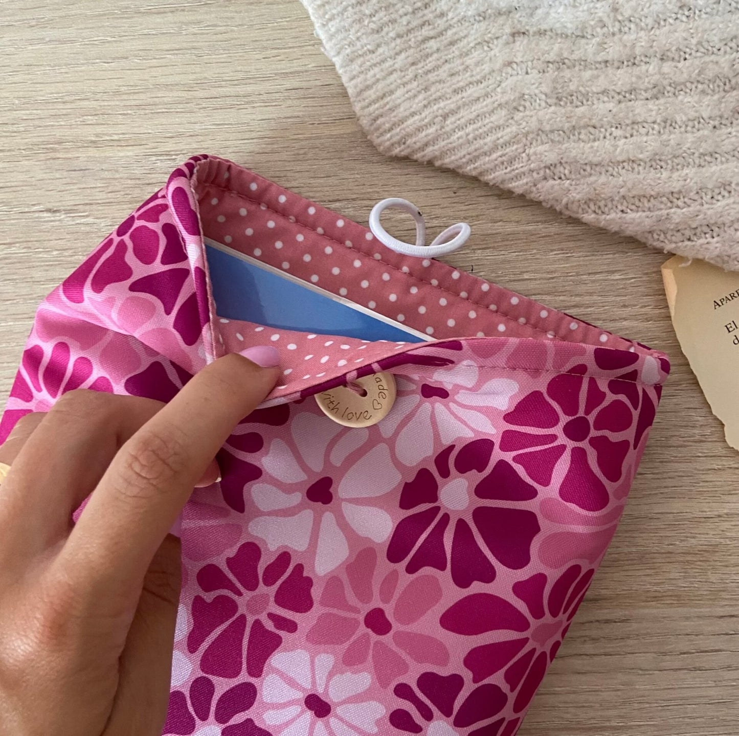 Funda literaria Galatea en tonos rosa