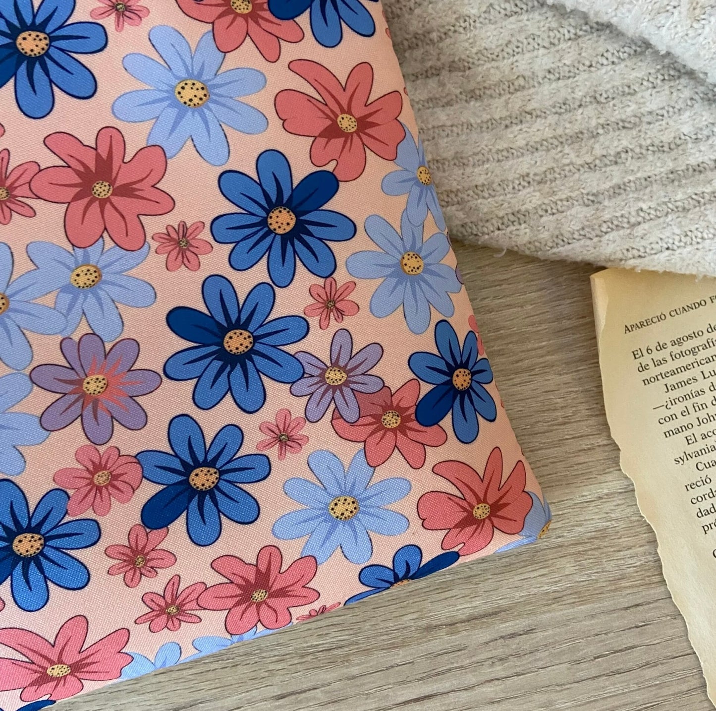 Funda literaria Petal