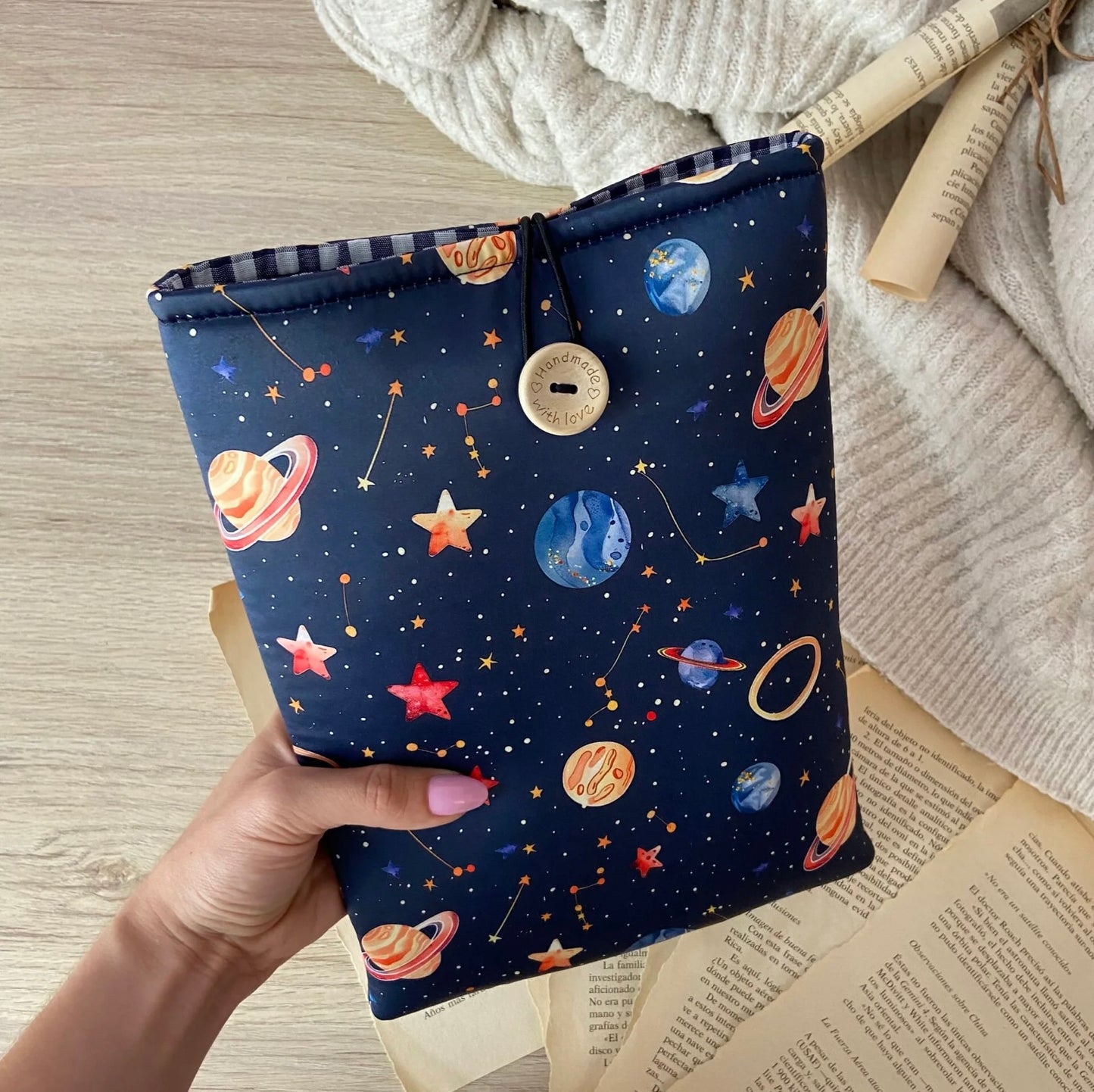 Funda literaria Space