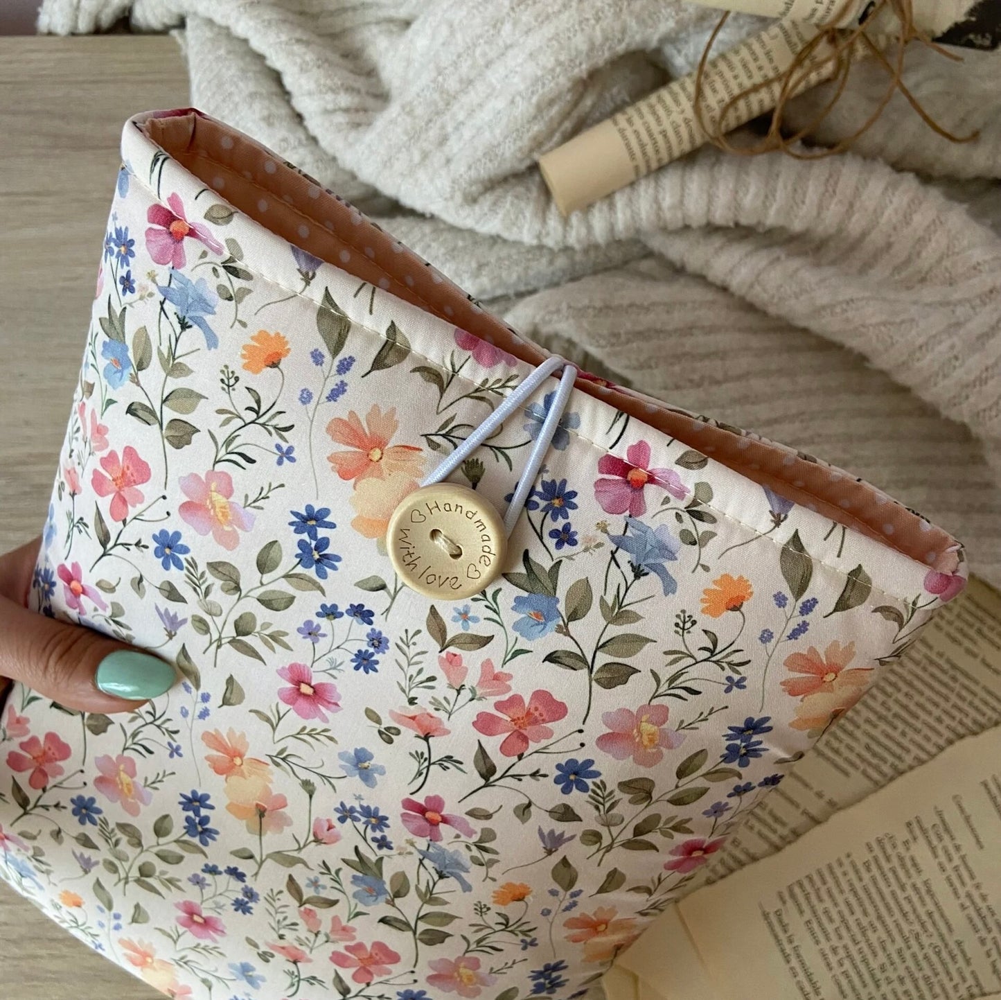 Funda literaria Iris