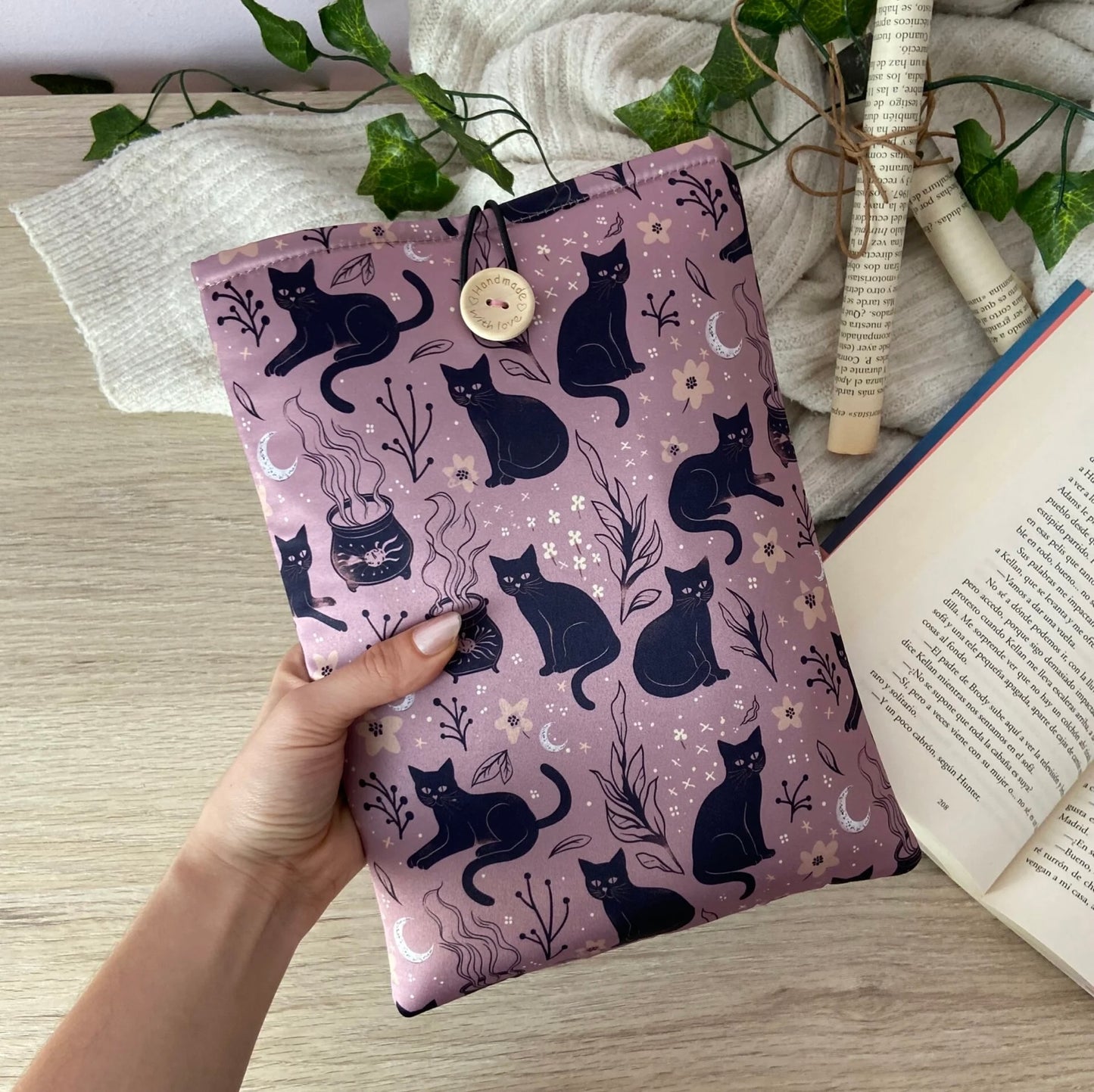 Funda literaria mystical cat
