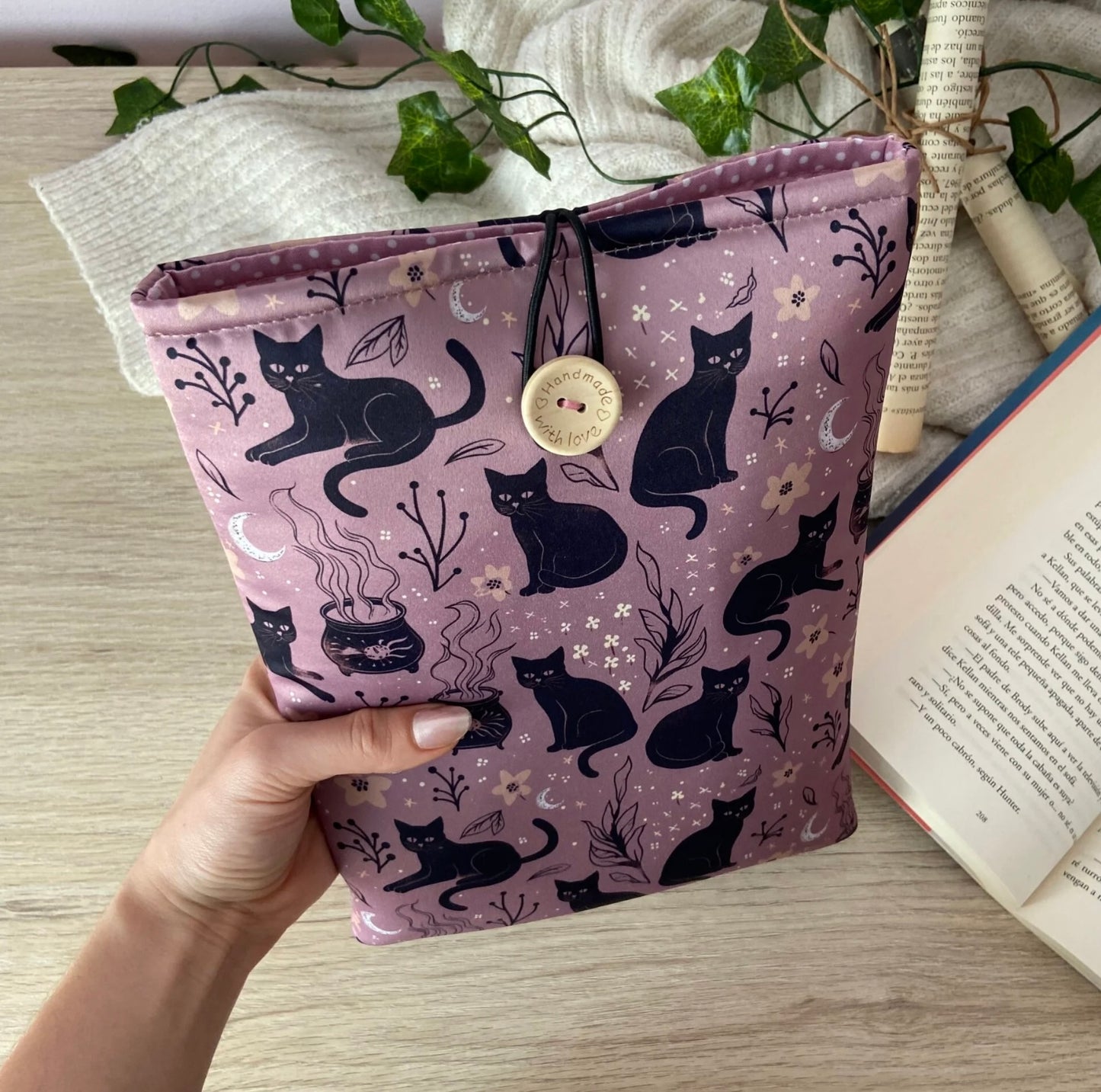 Funda literaria mystical cat