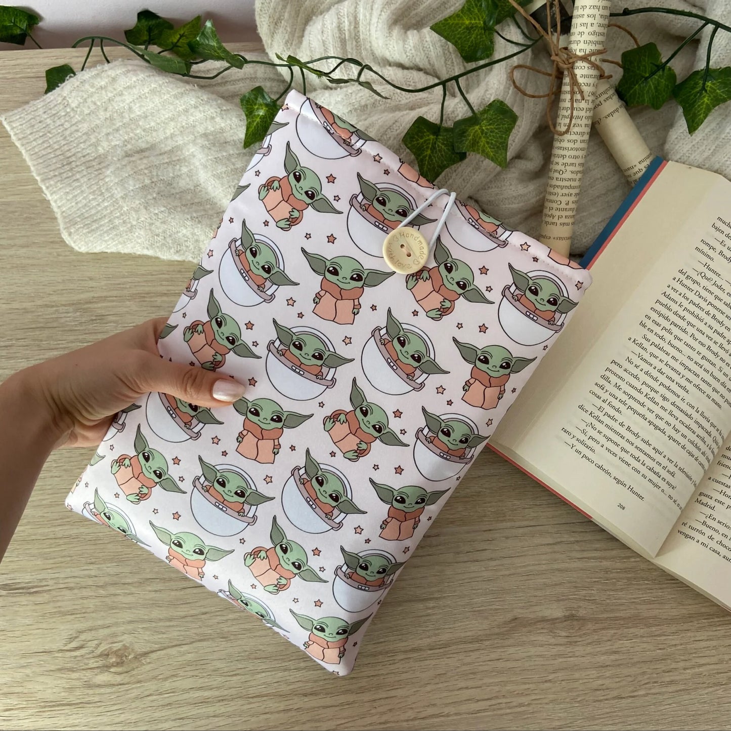 Funda literaria Yoda