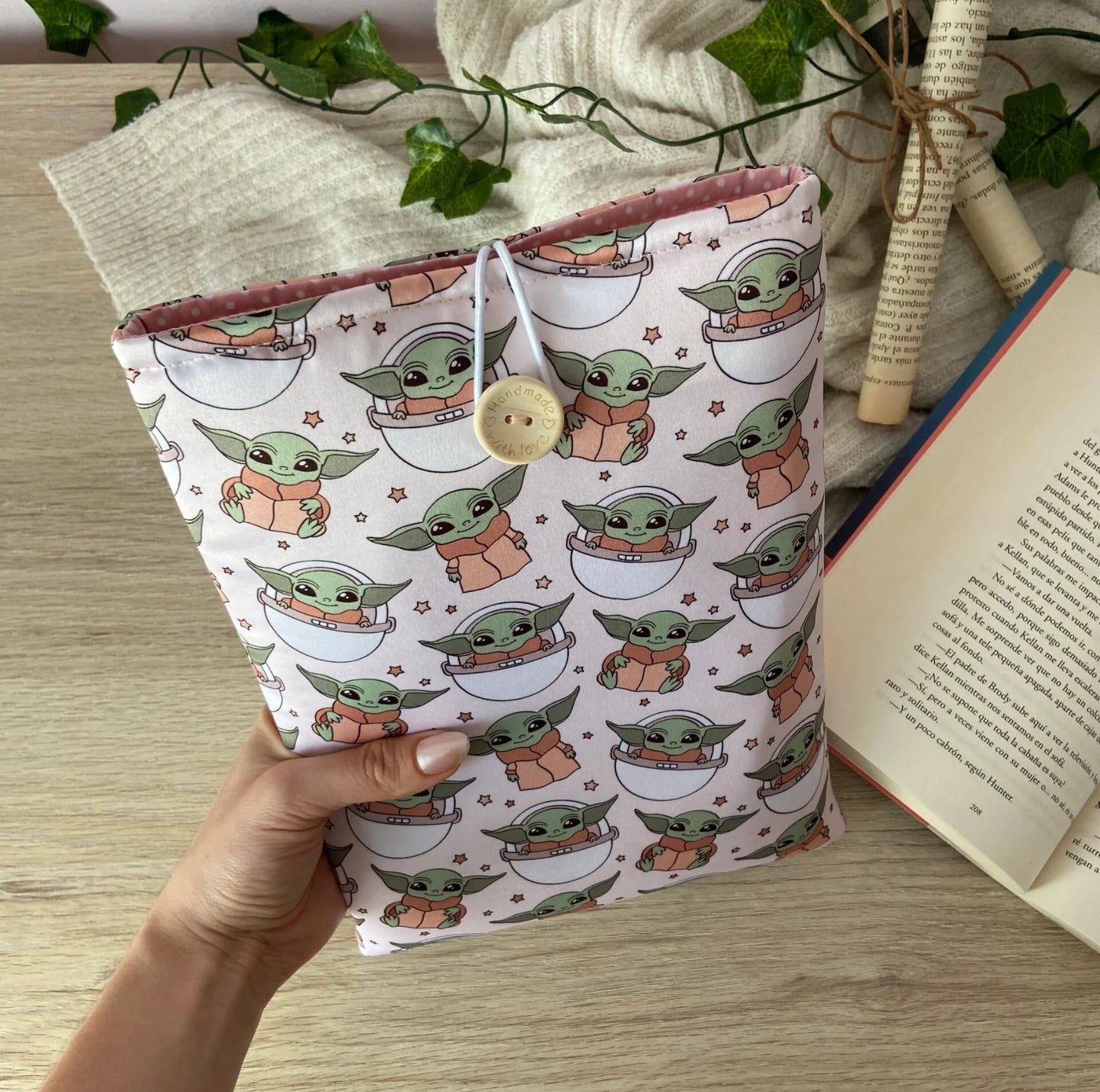 Funda literaria Yoda