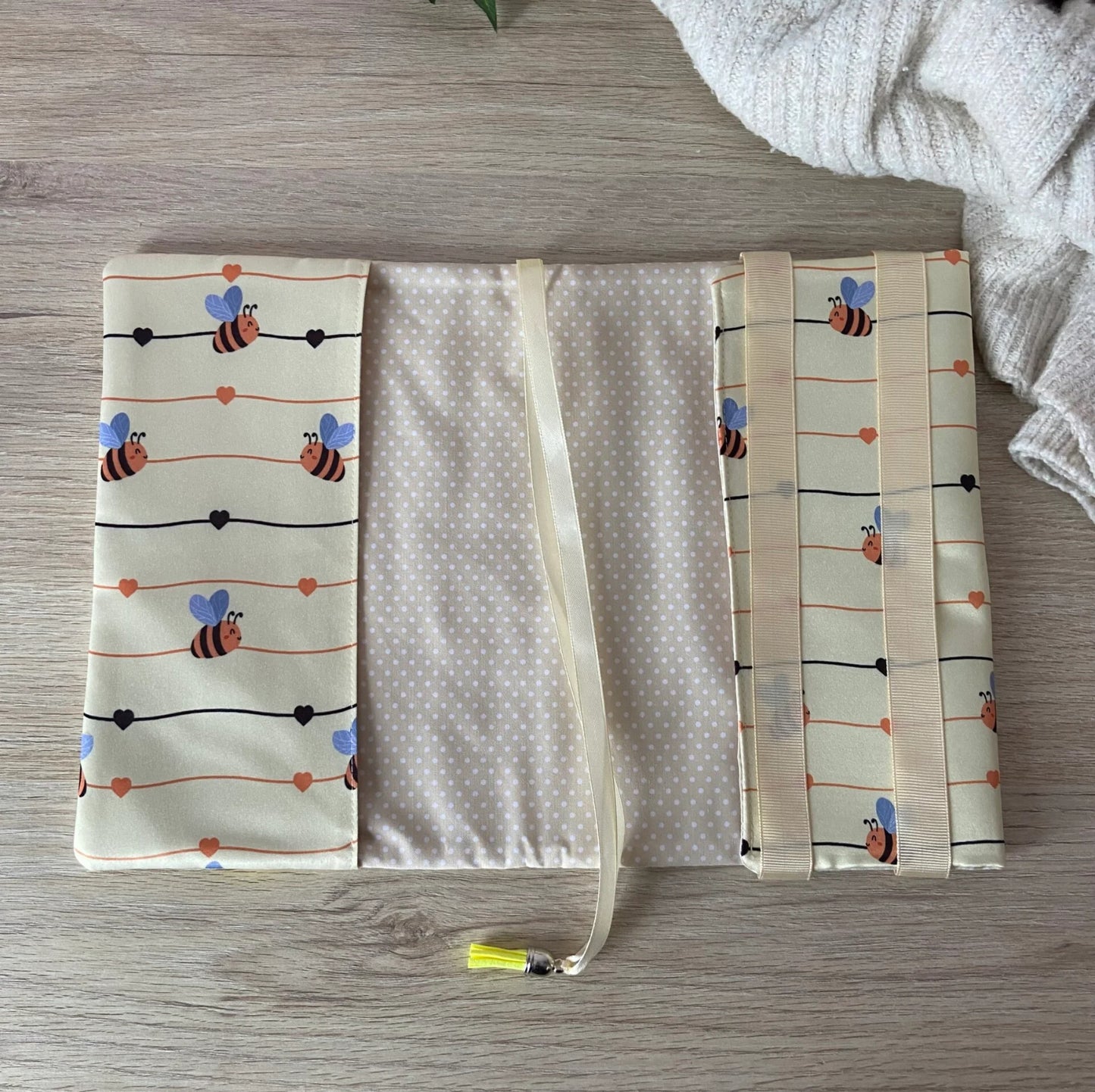 Funda ajustable abejitas