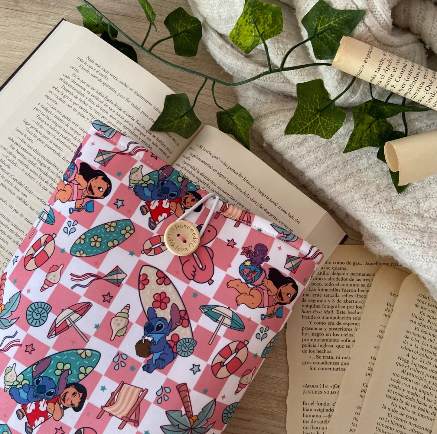 Funda literaria Lilo y Stitch playeros