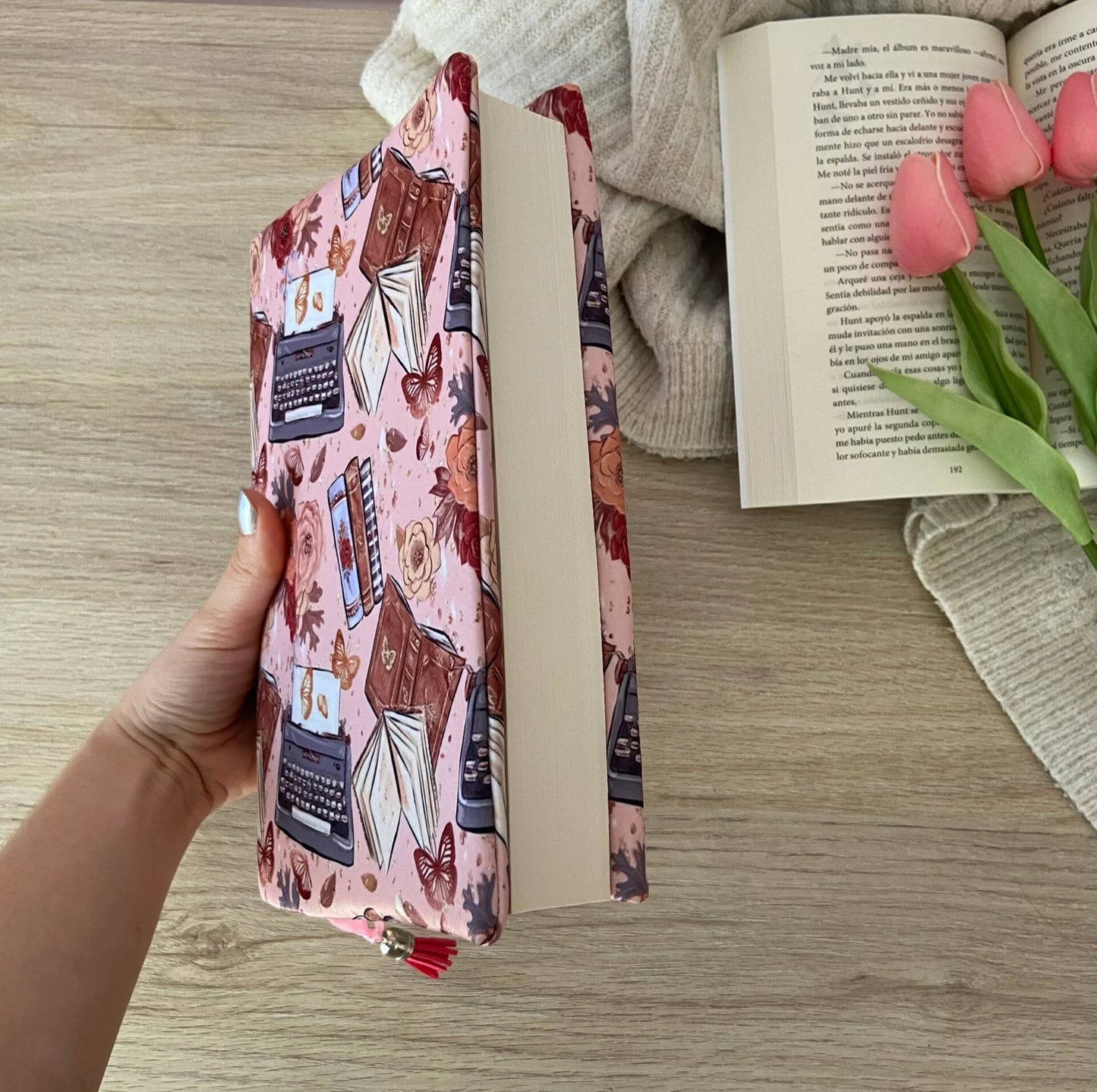 Funda ajustable libros y máquinas de escribir