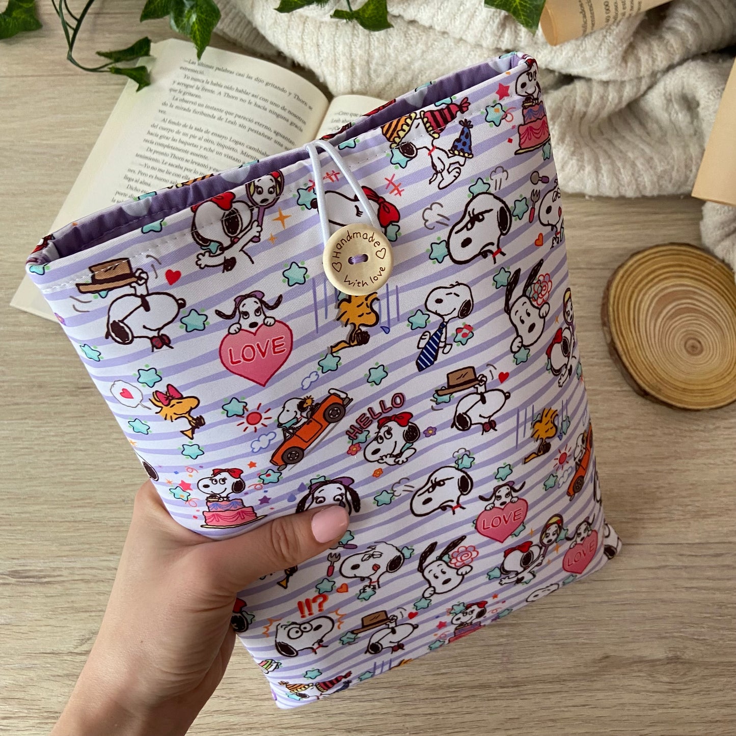 Funda literaria busy Snoopy