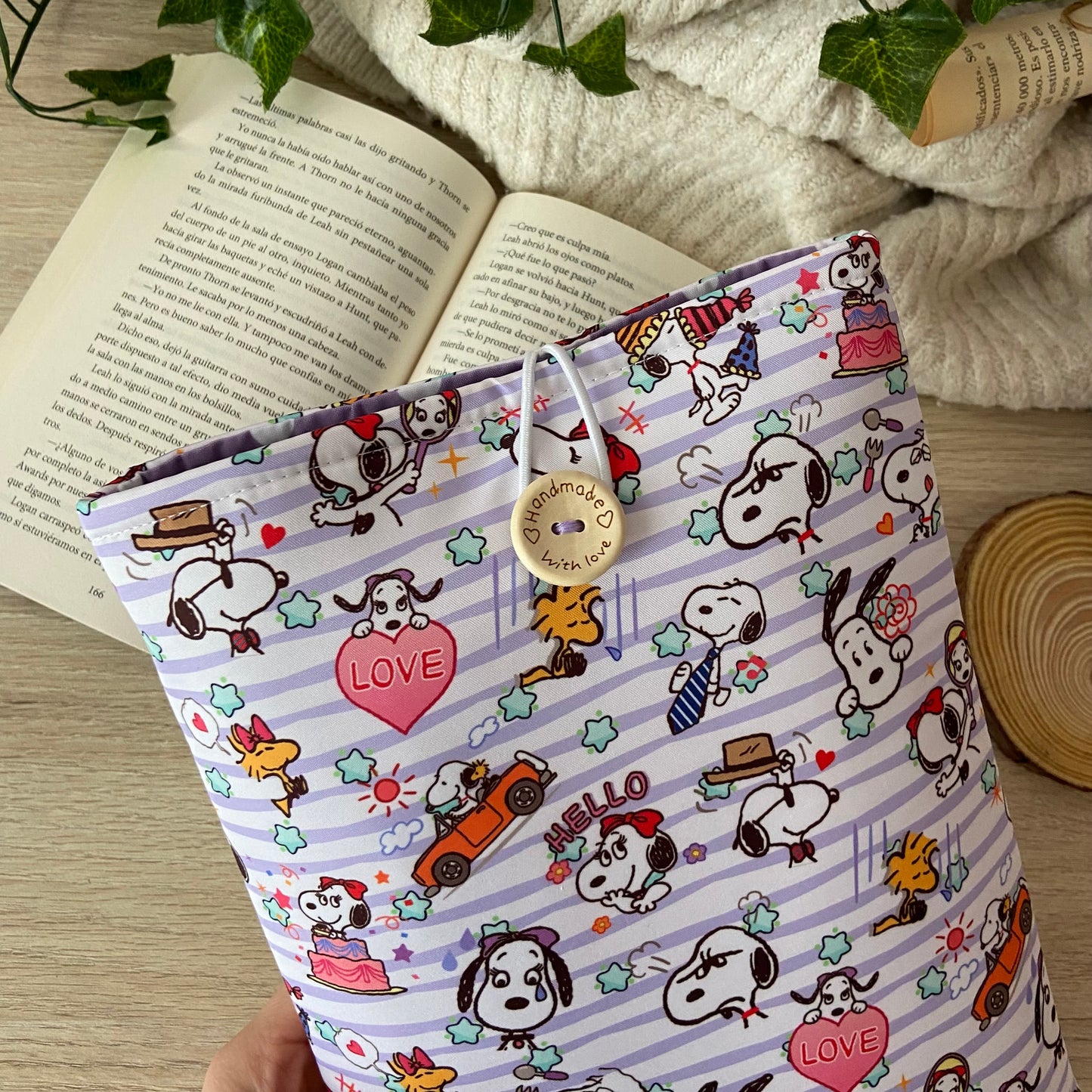 Funda literaria busy Snoopy