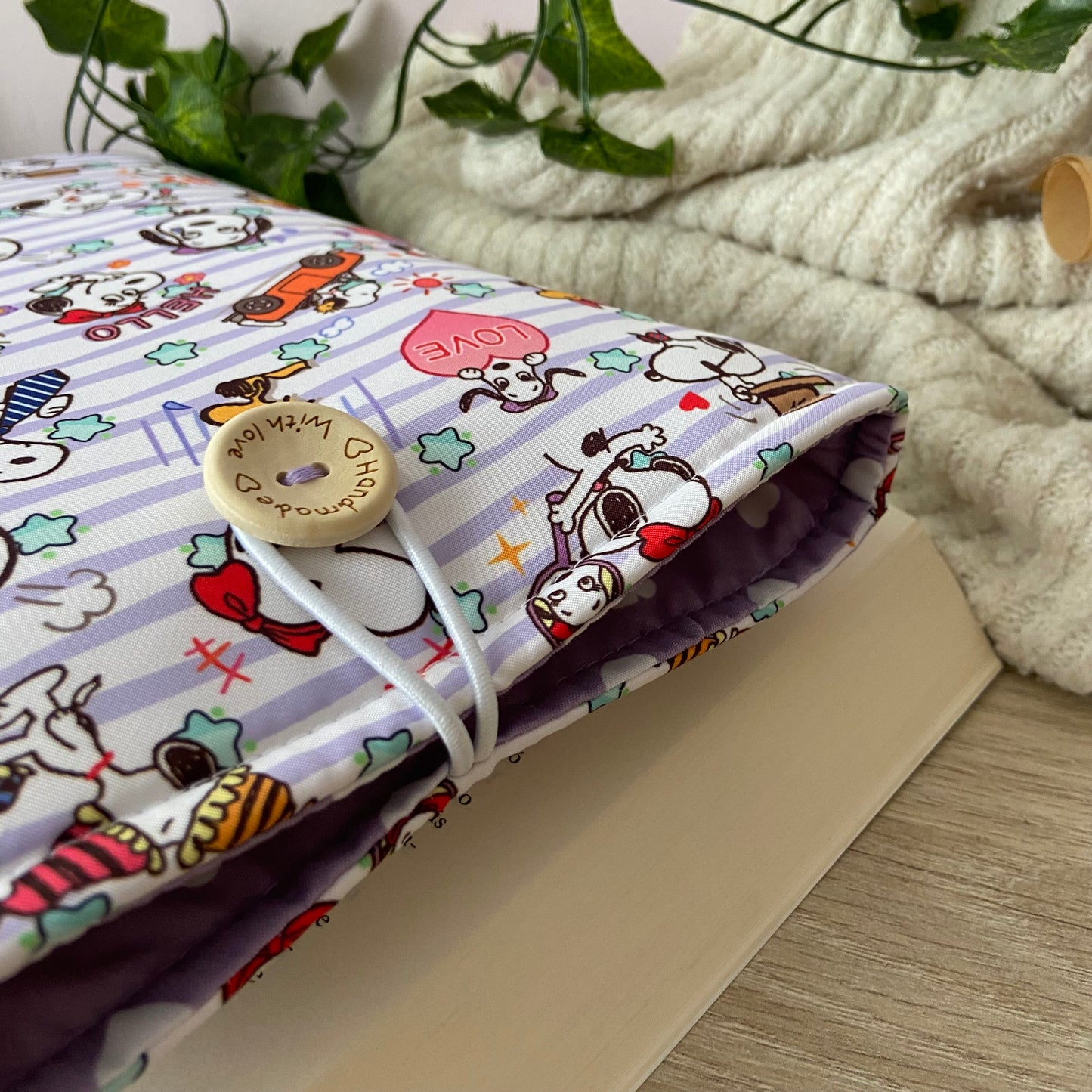 Funda literaria busy Snoopy