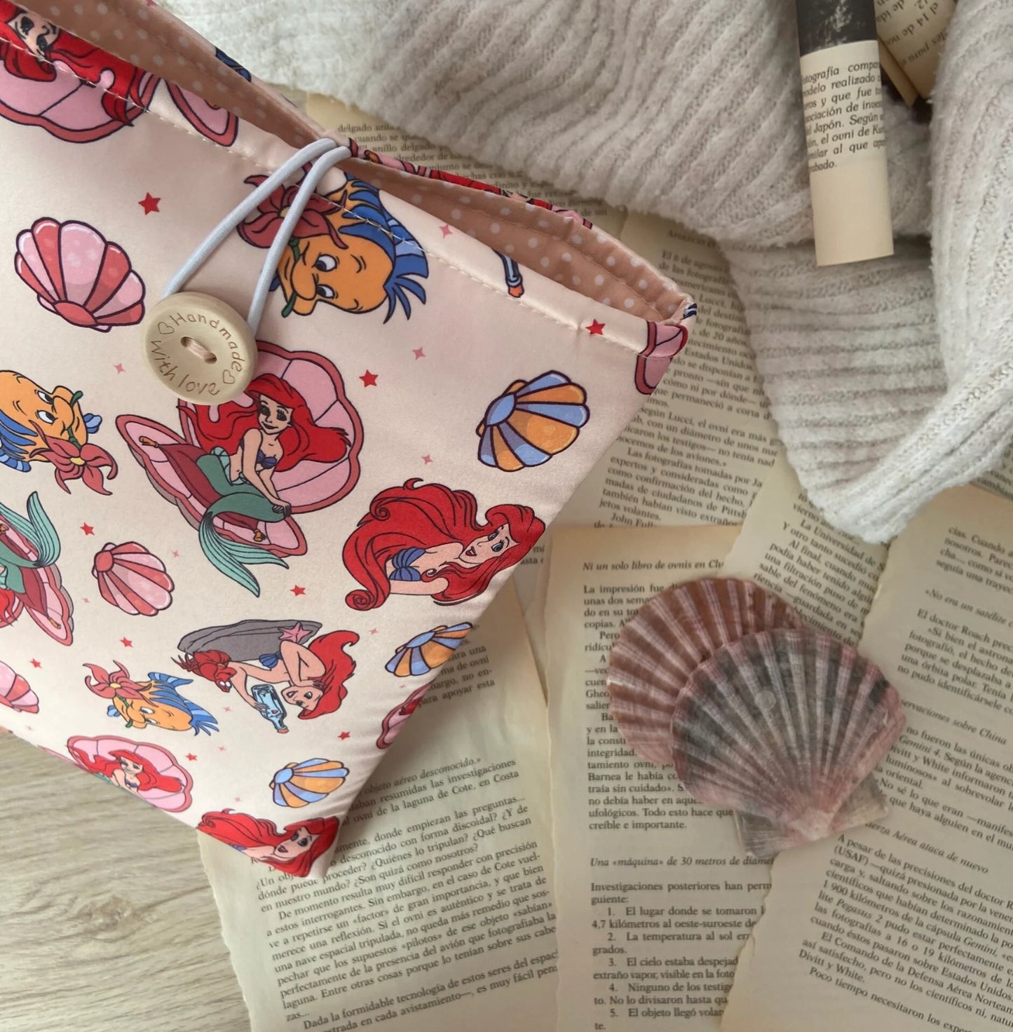 Funda literaria Ariel y Flounders