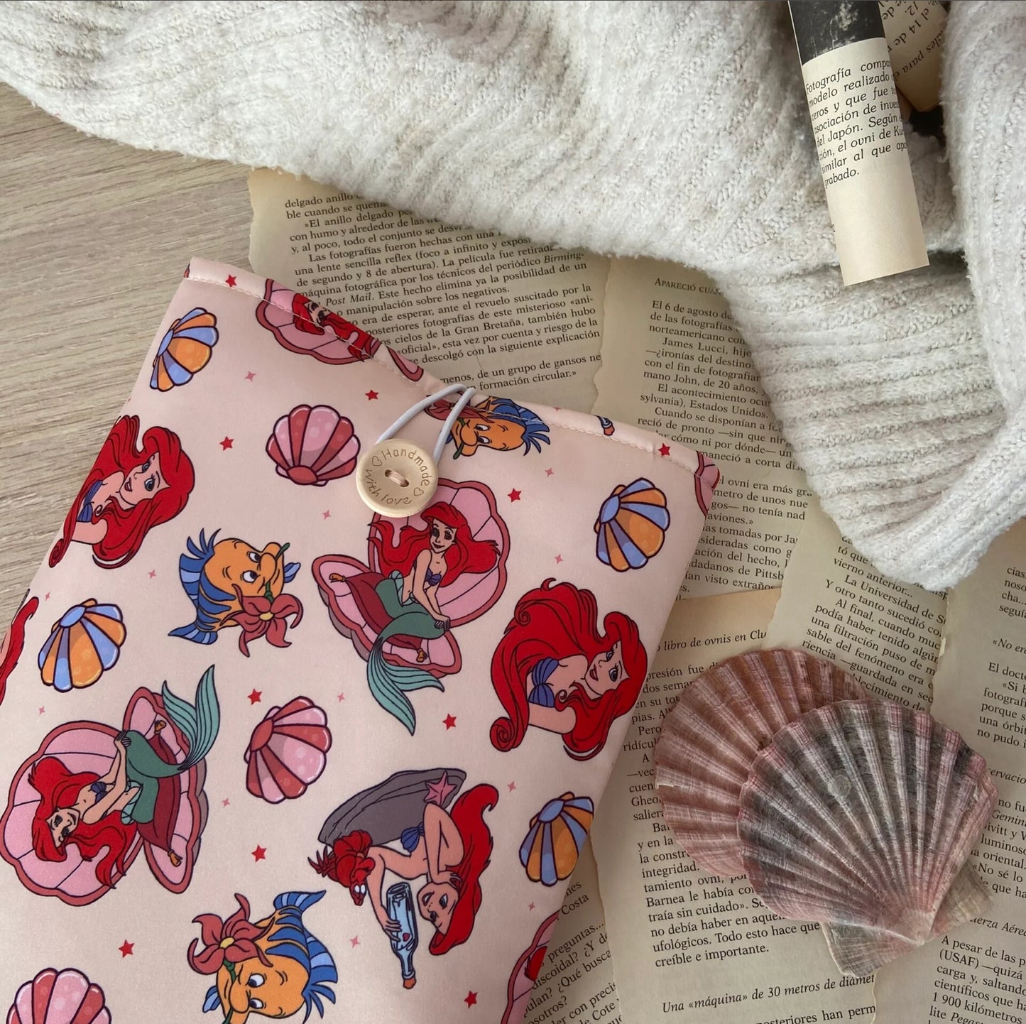 Funda literaria Ariel y Flounders