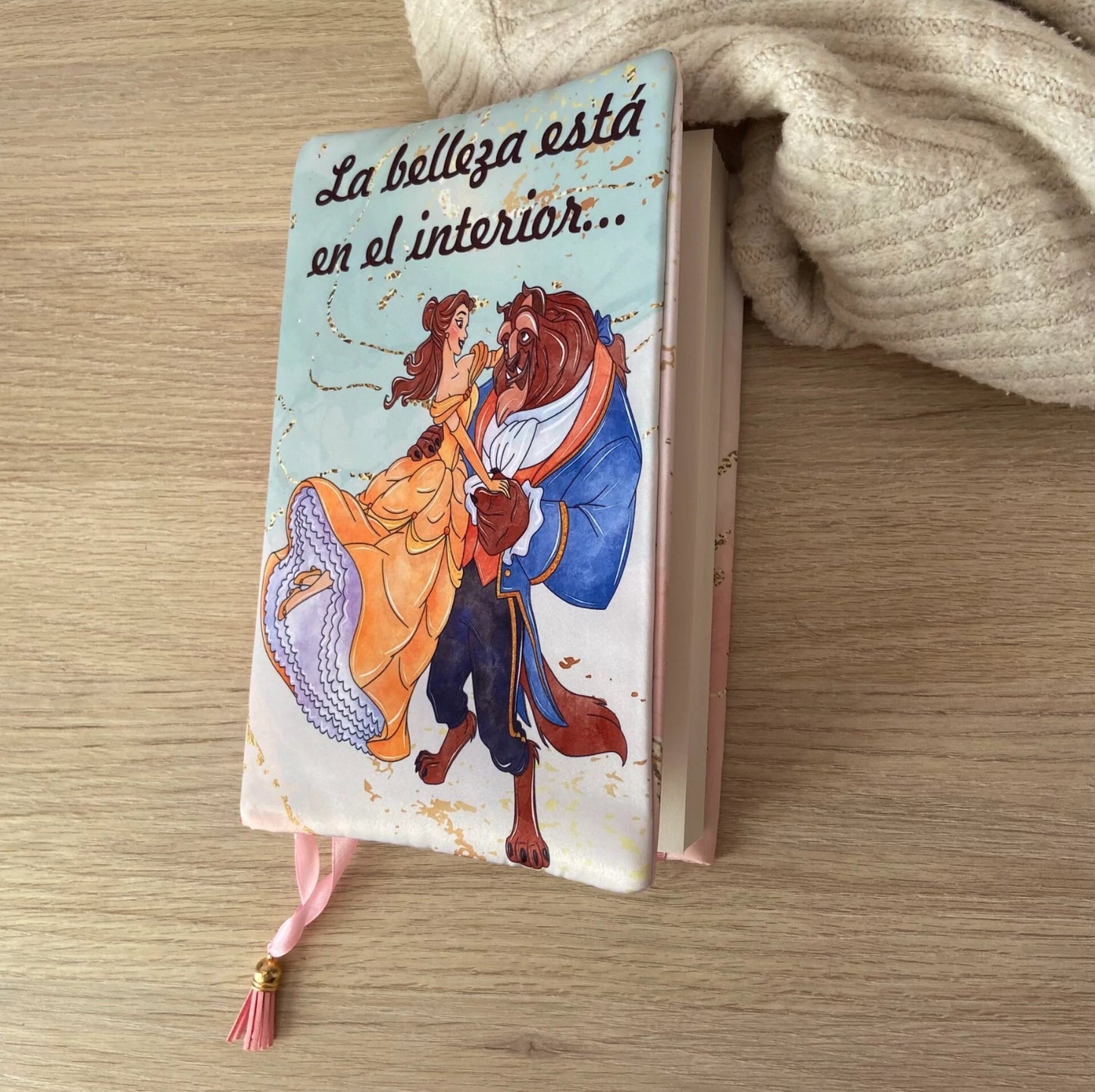 Funda ajustable Bella y Bestia