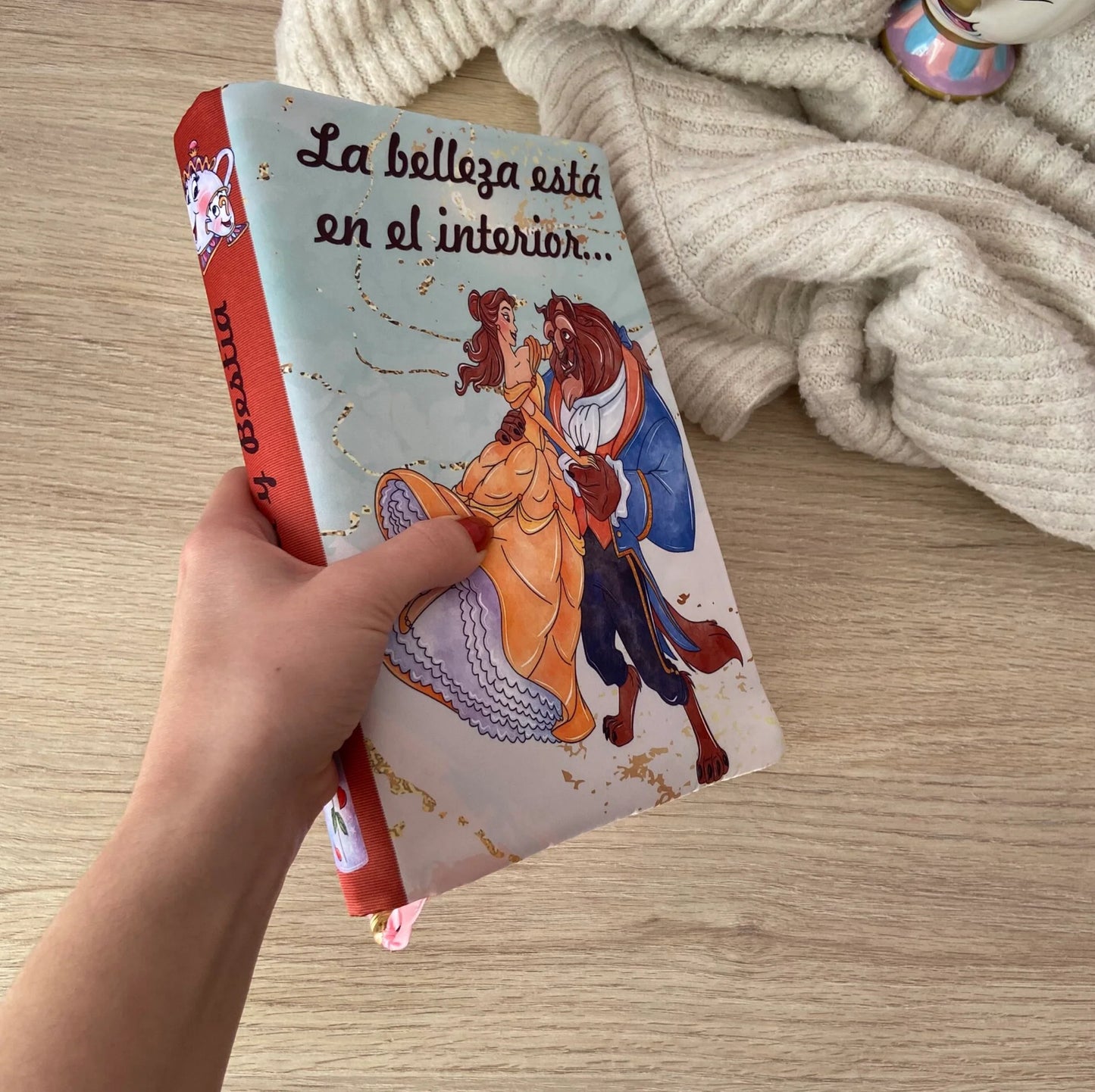 Funda ajustable Bella y Bestia